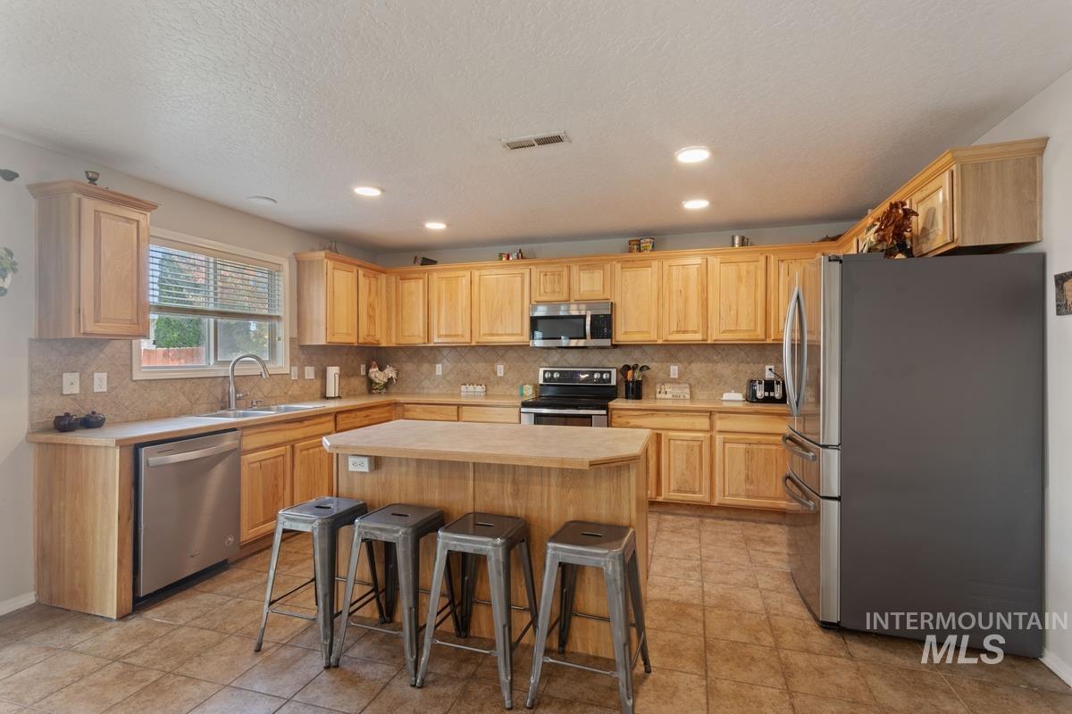 11950 W Crested Butte Ct, Nampa, Idaho 83651, 4 Bedrooms, 2.5 Bathrooms, Residential For Sale, Price $514,500, 98967044