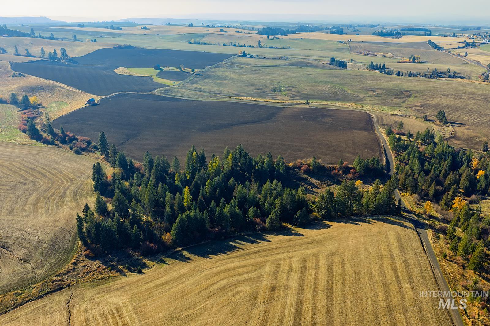 Aerial view of property's location with rural landscape