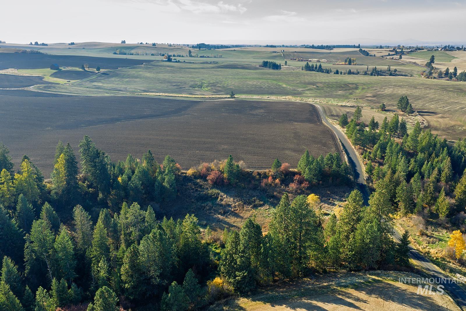Aerial view of property's location with rural landscape