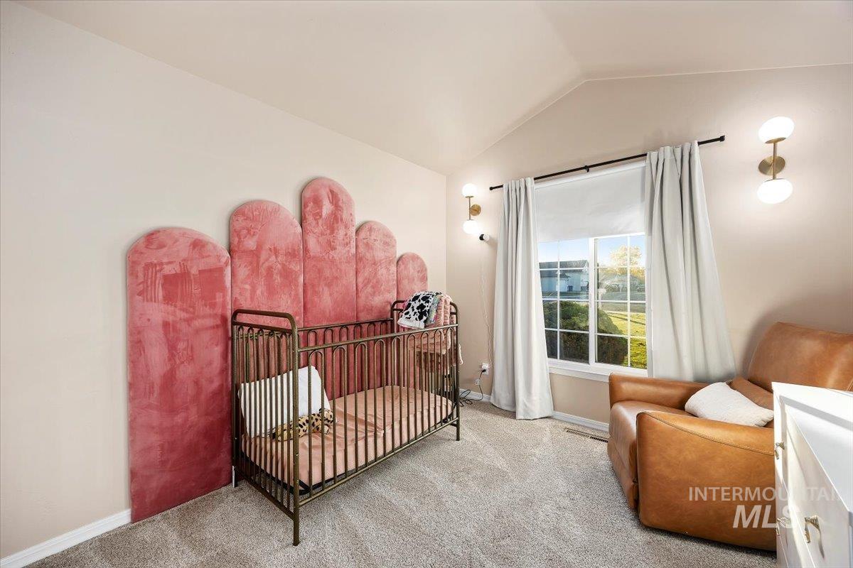 524 Meadowlark Way, Twin Falls, Idaho 83301-6820, 4 Bedrooms, 2 Bathrooms, Residential For Sale, Price $434,900, 98967047