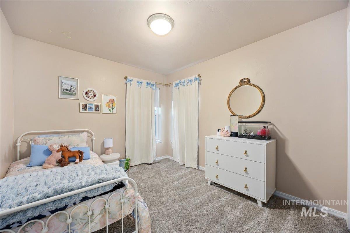 524 Meadowlark Way, Twin Falls, Idaho 83301-6820, 4 Bedrooms, 2 Bathrooms, Residential For Sale, Price $434,900, 98967047