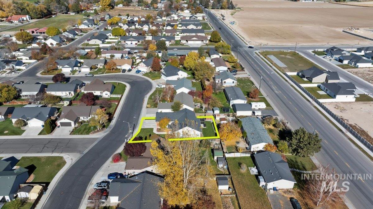 524 Meadowlark Way, Twin Falls, Idaho 83301-6820, 4 Bedrooms, 2 Bathrooms, Residential For Sale, Price $434,900, 98967047