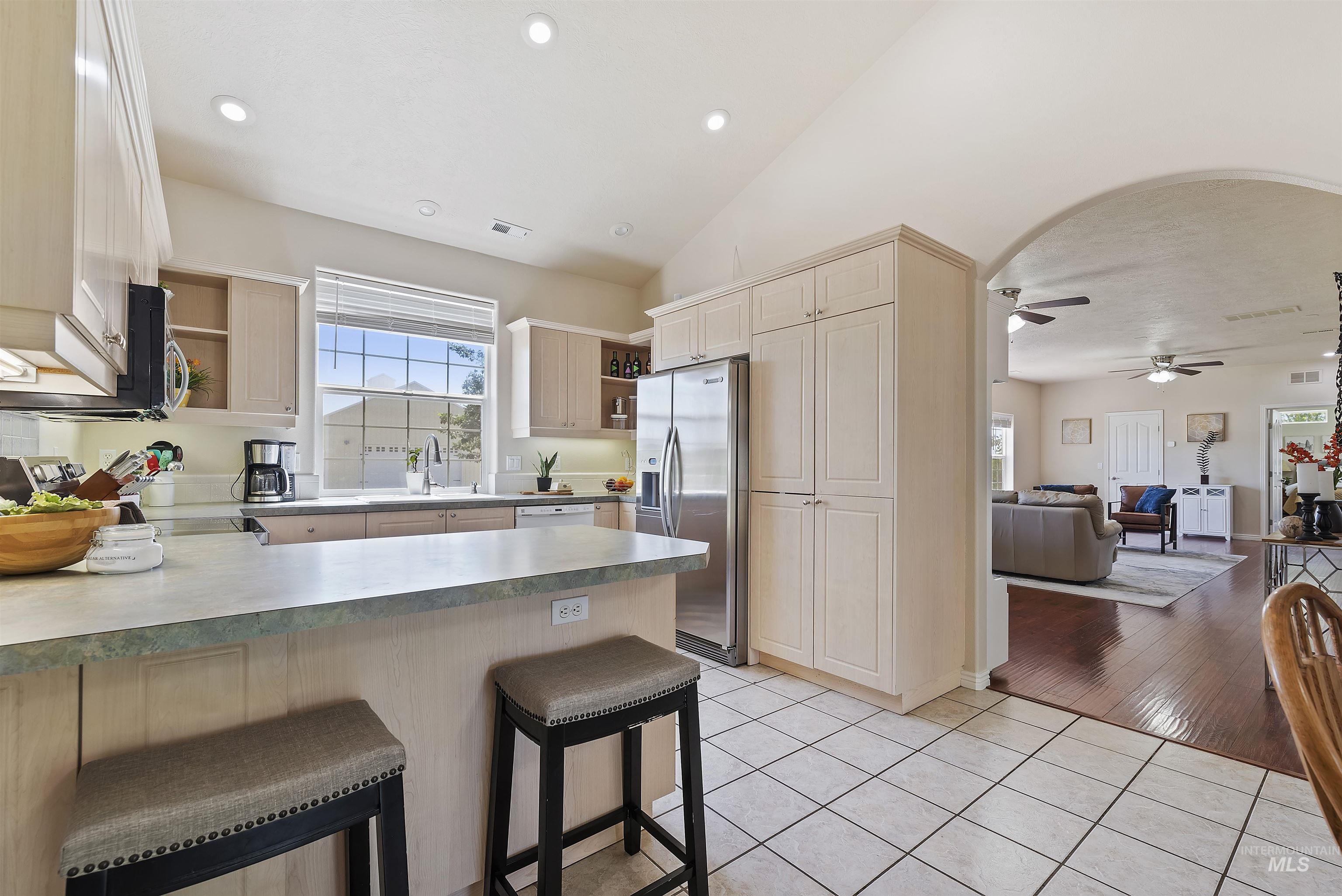 6055 W Murphy Rd, Kuna, Idaho 83634-1623, 6 Bedrooms, 5 Bathrooms, Residential For Sale, Price $1,549,999, 98967048