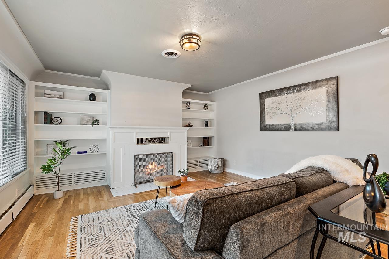 92 N Yale St, Nampa, Idaho 83651, 4 Bedrooms, 2 Bathrooms, Residential For Sale, Price $454,900, 98967053