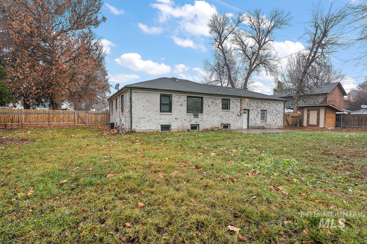 92 N Yale St, Nampa, Idaho 83651, 4 Bedrooms, 2 Bathrooms, Residential For Sale, Price $454,900, 98967053