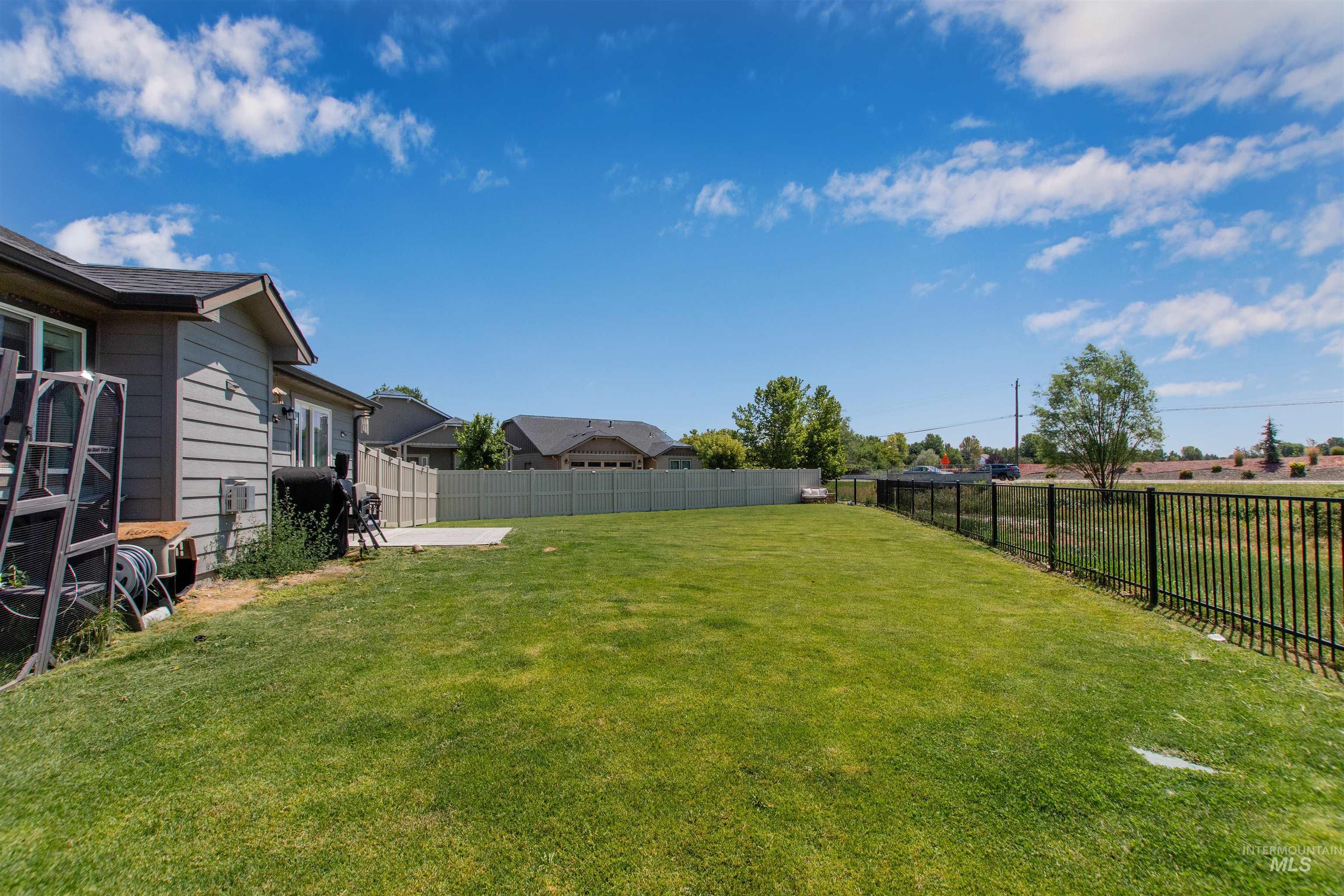 11505 W Baserri Dr, Boise, Idaho 83709, 3 Bedrooms, 2 Bathrooms, Residential For Sale, Price $425,000, 98967069