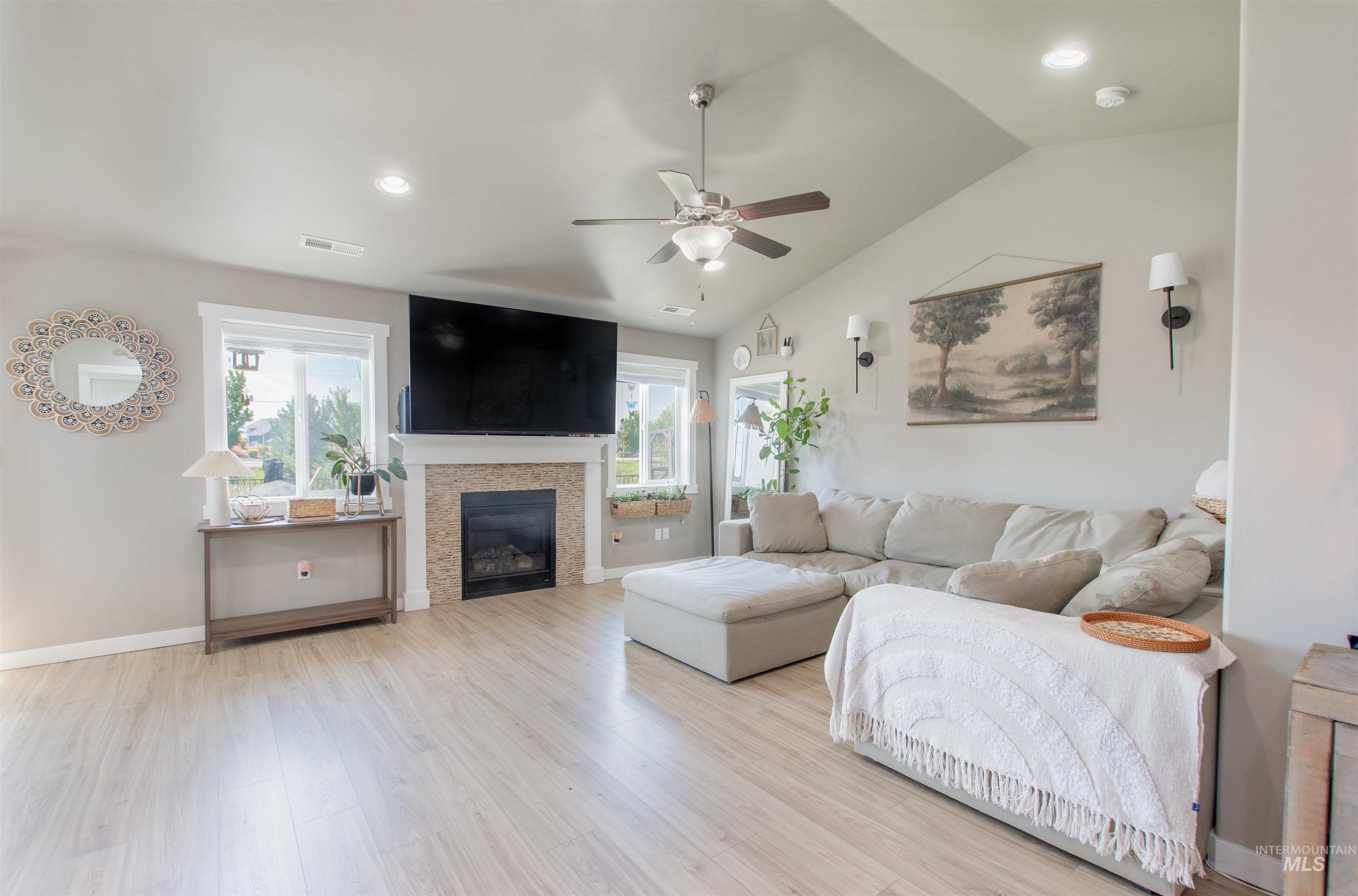 11505 W Baserri Dr, Boise, Idaho 83709, 3 Bedrooms, 2 Bathrooms, Residential For Sale, Price $425,000, 98967069