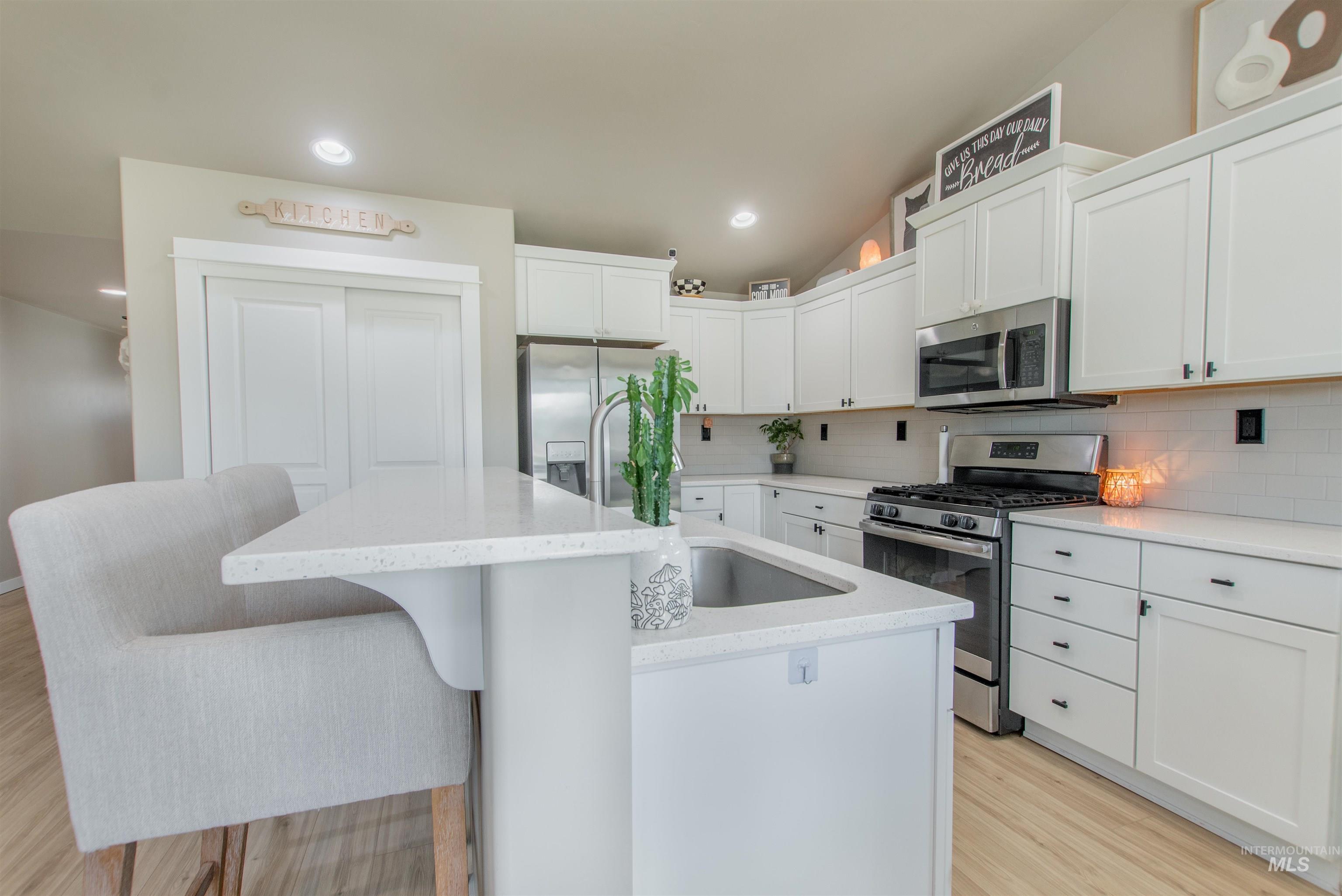 11505 W Baserri Dr, Boise, Idaho 83709, 3 Bedrooms, 2 Bathrooms, Residential For Sale, Price $425,000, 98967069