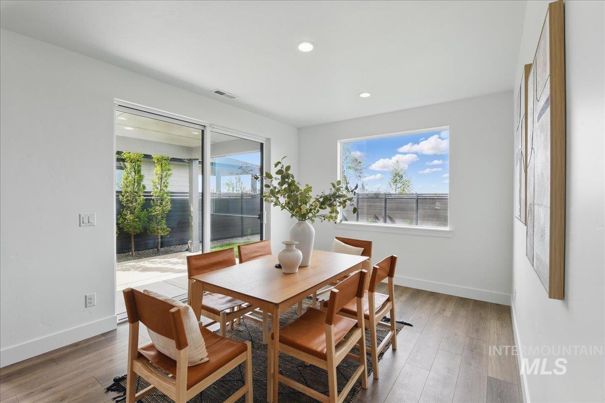 7779 W Daybreak Run Ct, Meridian, Idaho 83646, 4 Bedrooms, 2.5 Bathrooms, Residential For Sale, Price $624,900, 98967076