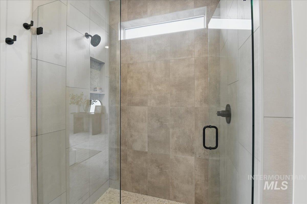 7779 W Daybreak Run Ct, Meridian, Idaho 83646, 4 Bedrooms, 2.5 Bathrooms, Residential For Sale, Price $624,900, 98967076