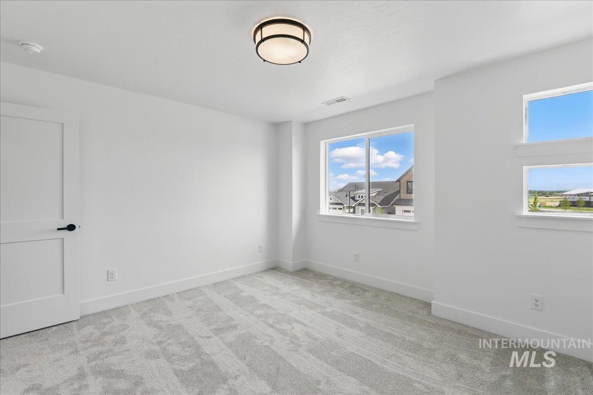 7779 W Daybreak Run Ct, Meridian, Idaho 83646, 4 Bedrooms, 2.5 Bathrooms, Residential For Sale, Price $624,900, 98967076