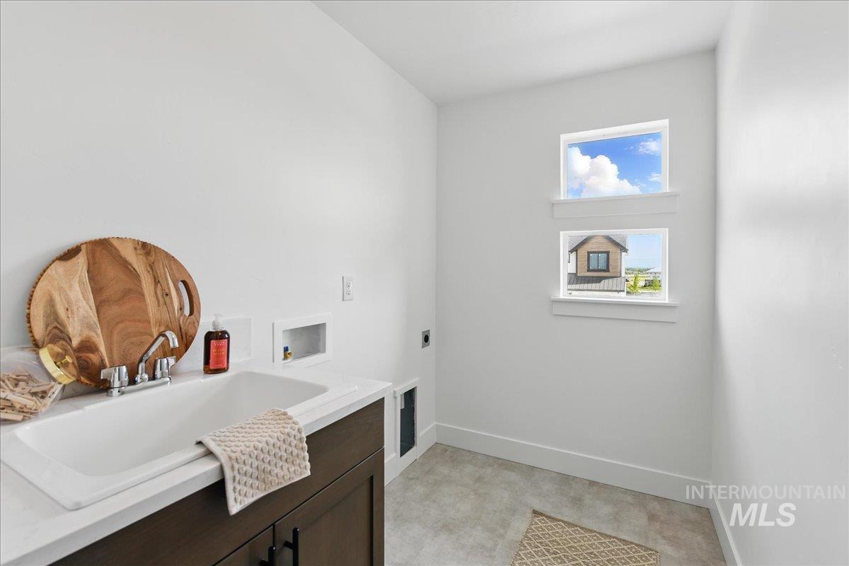 7779 W Daybreak Run Ct, Meridian, Idaho 83646, 4 Bedrooms, 2.5 Bathrooms, Residential For Sale, Price $624,900, 98967076