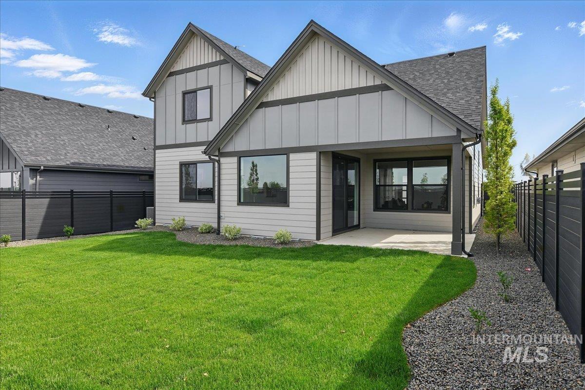 7779 W Daybreak Run Ct, Meridian, Idaho 83646, 4 Bedrooms, 2.5 Bathrooms, Residential For Sale, Price $624,900, 98967076