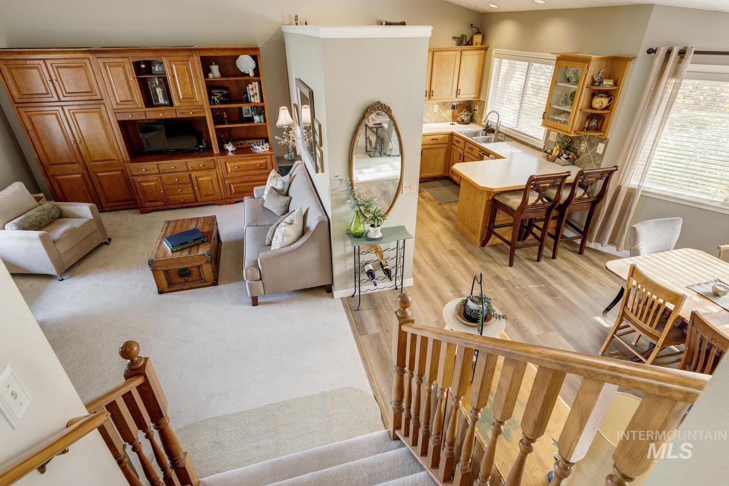 806 N Armstrong Pl, Boise, Idaho 83704, 3 Bedrooms, 2.5 Bathrooms, Residential For Sale, Price $489,900, 98967077