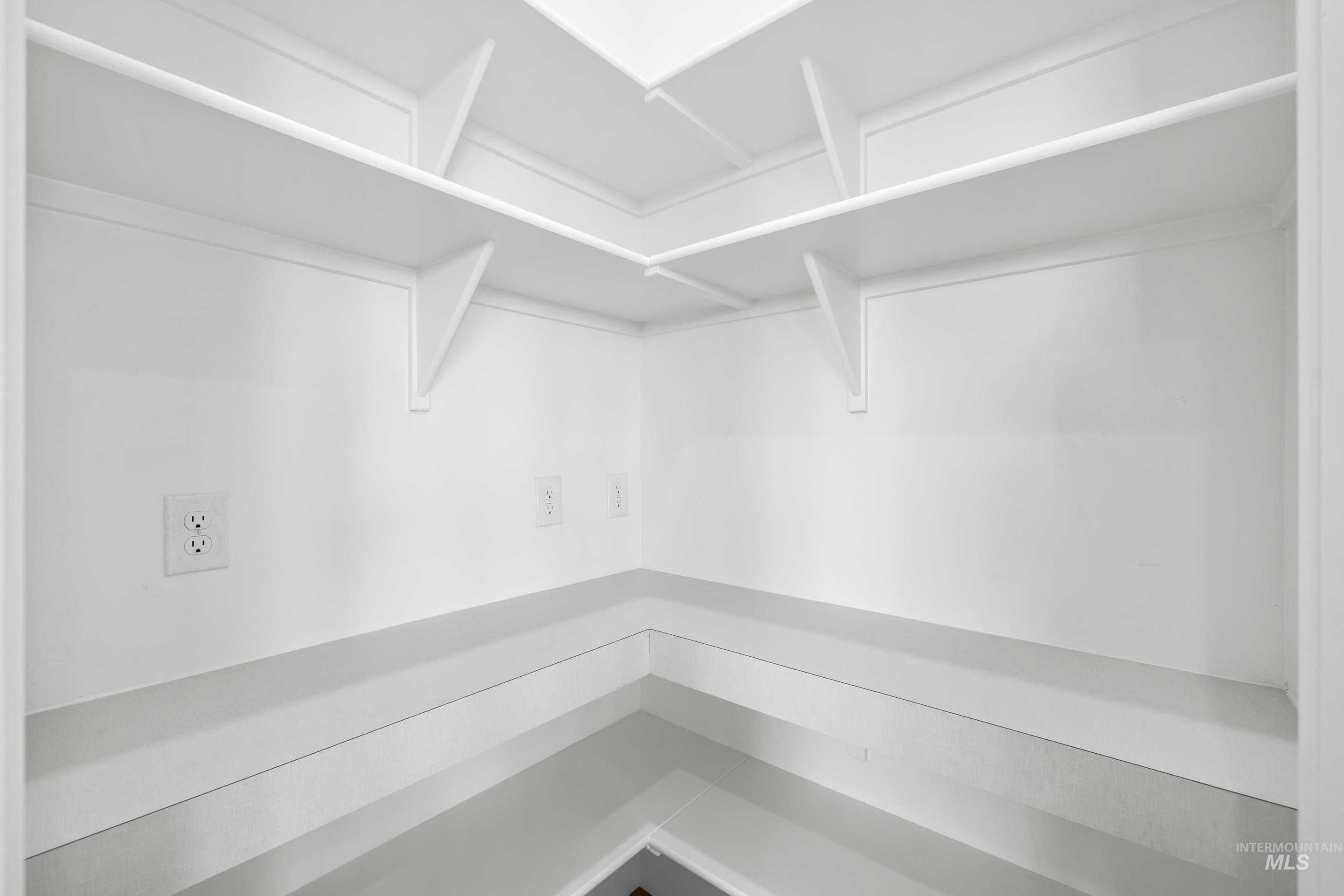 7649 W Whisper Ridge Dr, Meridian, Idaho 83646, 4 Bedrooms, 3 Bathrooms, Residential For Sale, Price $724,900, 98967078