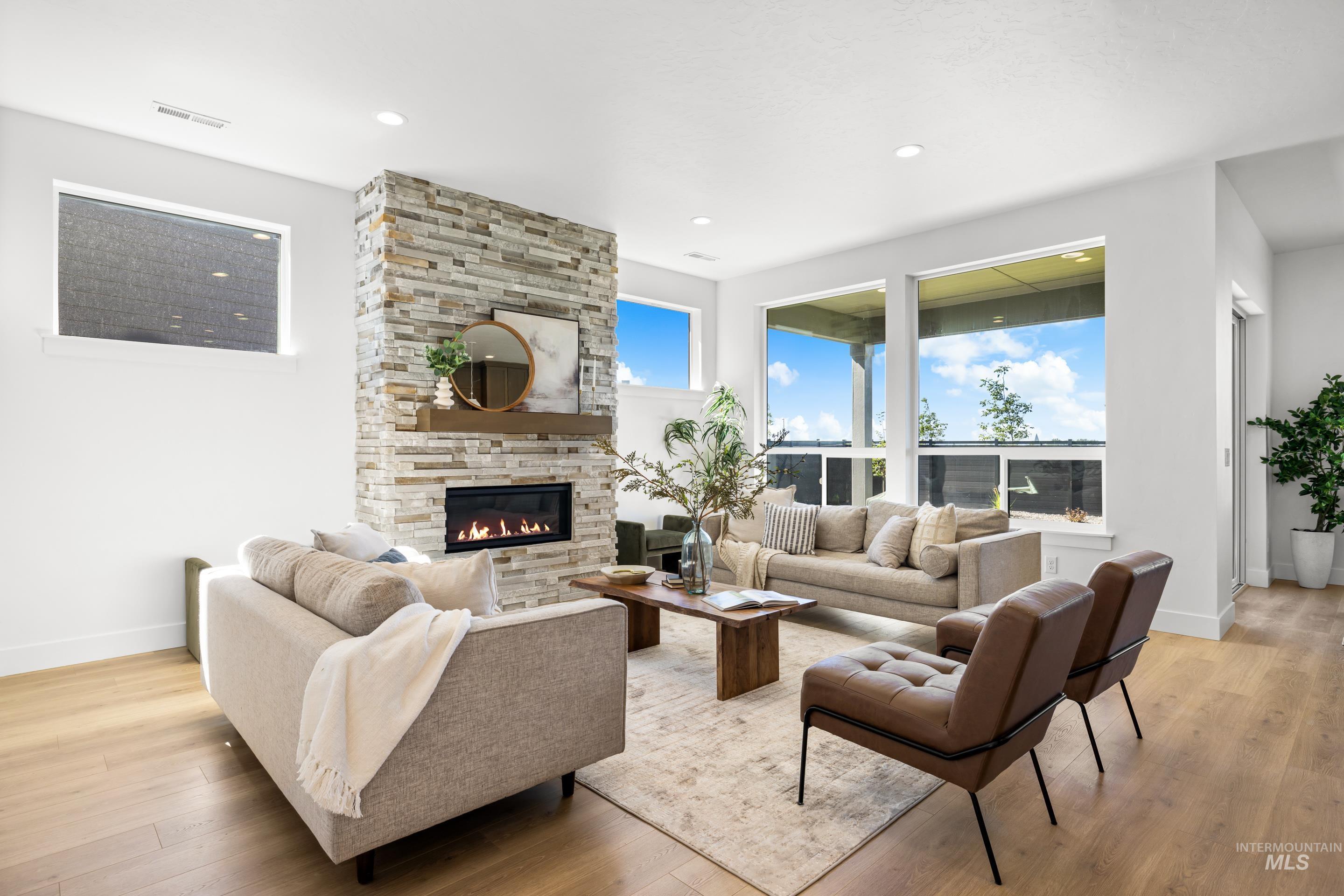 7649 W Whisper Ridge Dr, Meridian, Idaho 83646, 4 Bedrooms, 3 Bathrooms, Residential For Sale, Price $724,900, 98967078