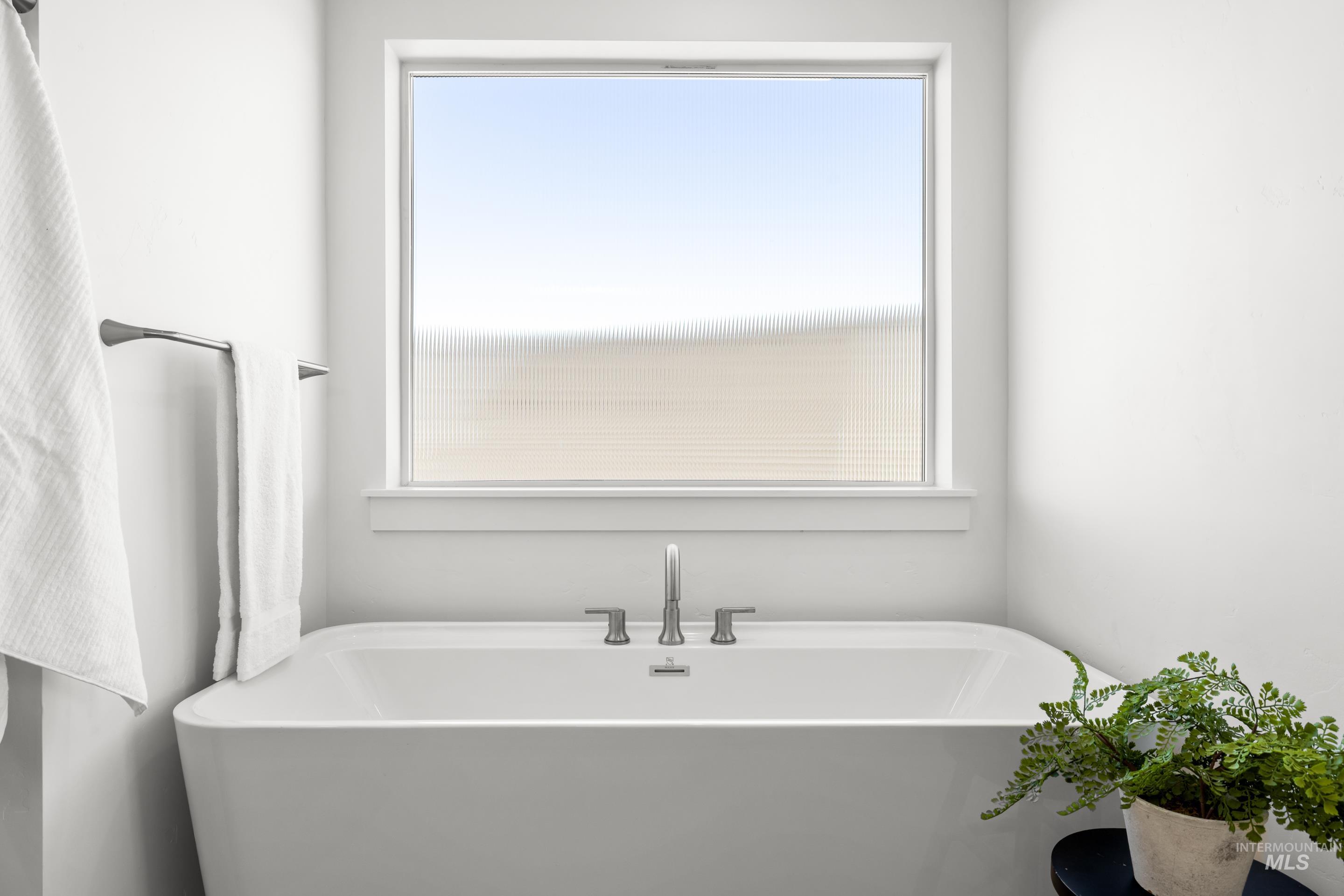 7649 W Whisper Ridge Dr, Meridian, Idaho 83646, 4 Bedrooms, 3 Bathrooms, Residential For Sale, Price $724,900, 98967078