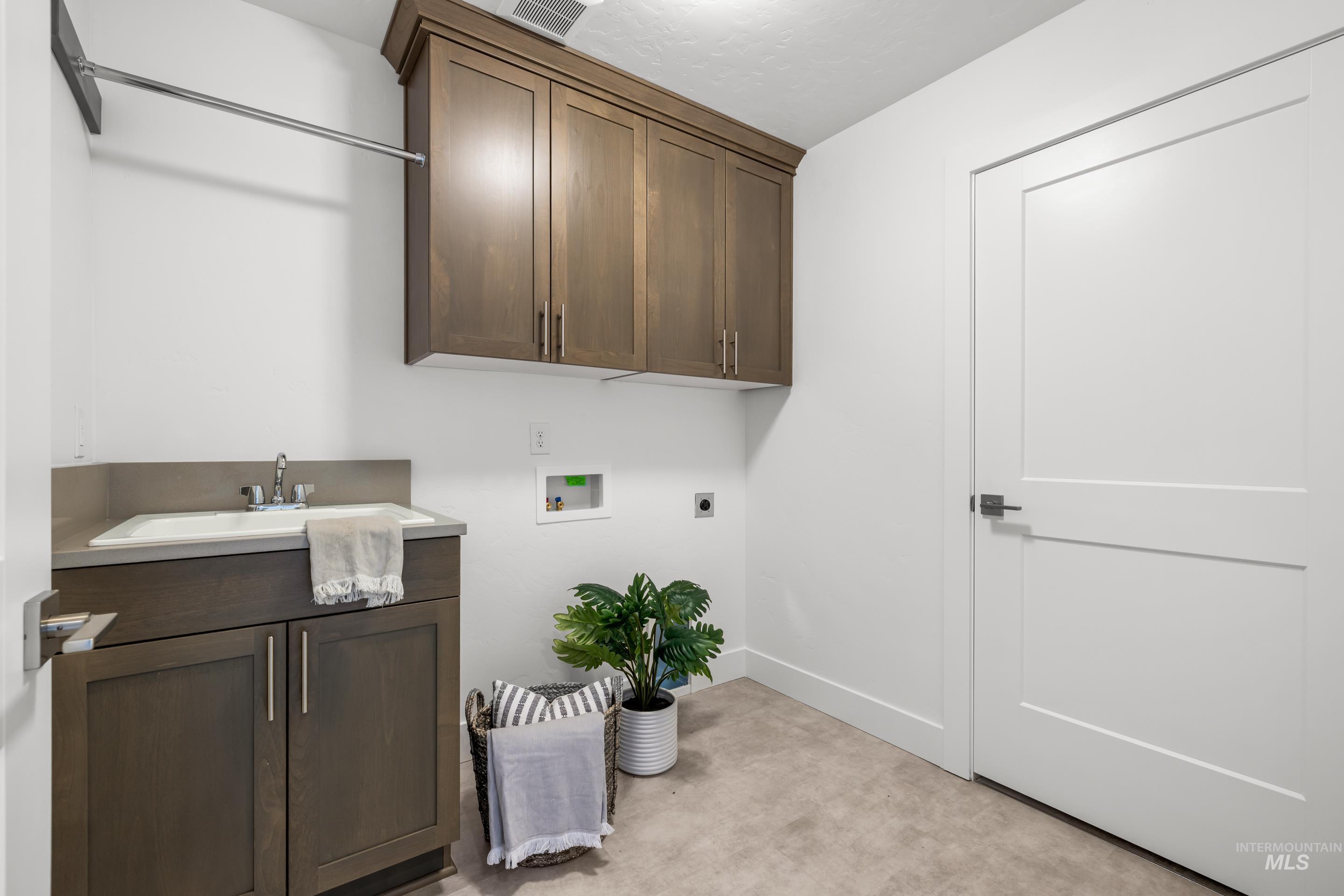 7649 W Whisper Ridge Dr, Meridian, Idaho 83646, 4 Bedrooms, 3 Bathrooms, Residential For Sale, Price $724,900, 98967078