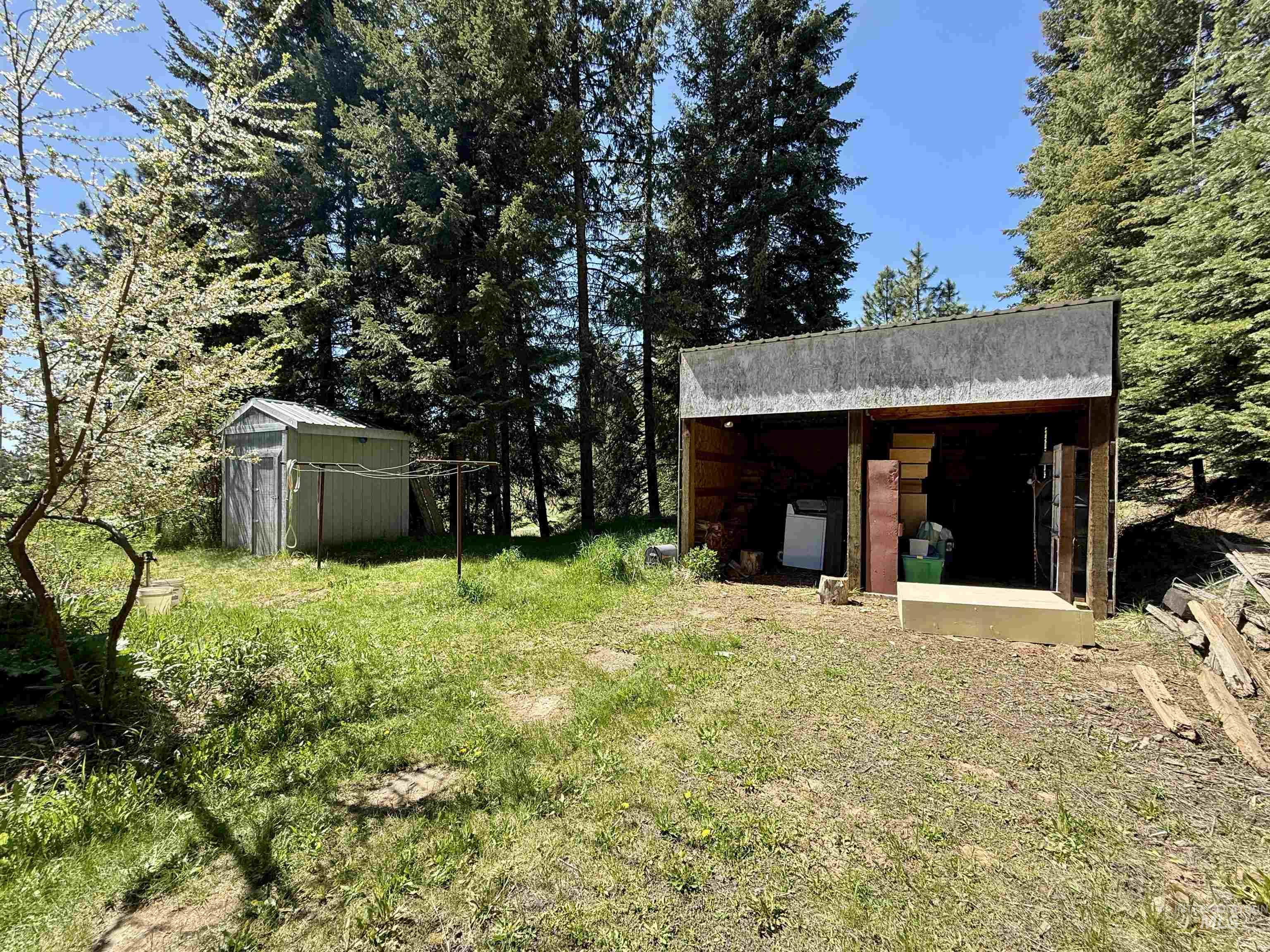1366 Glenwood Road, Kamiah, Idaho 83536, 3 Bedrooms, 2 Bathrooms, Residential For Sale, Price $387,000, 98967079