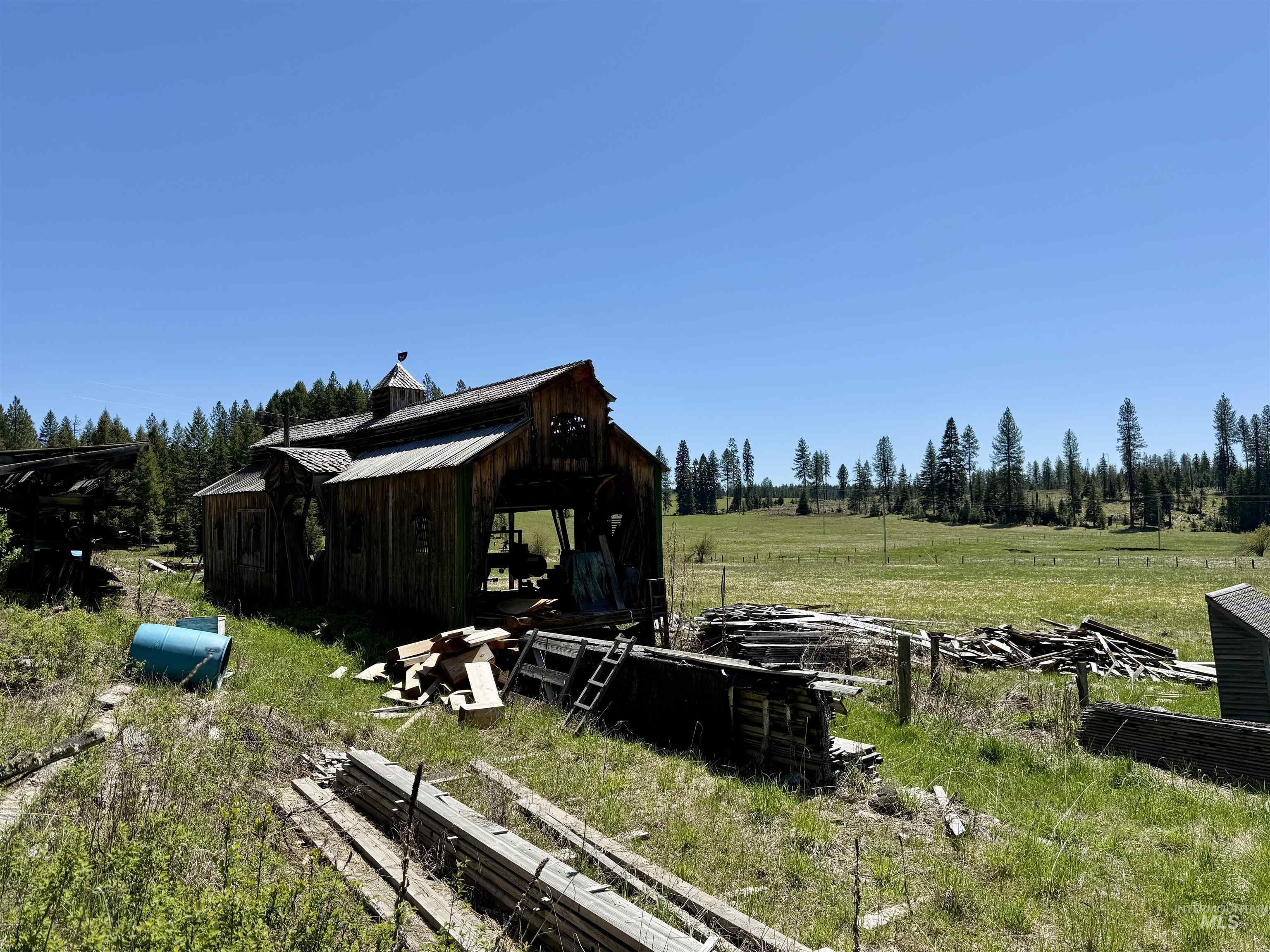 1366 Glenwood Road, Kamiah, Idaho 83536, 3 Bedrooms, 2 Bathrooms, Residential For Sale, Price $387,000, 98967079