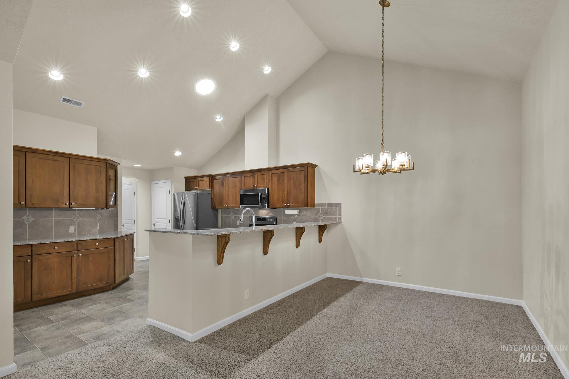 2870 N Cloverdale, Boise, Idaho 83713, 2 Bedrooms, 2 Bathrooms, Residential For Sale, Price $442,900, 98967110