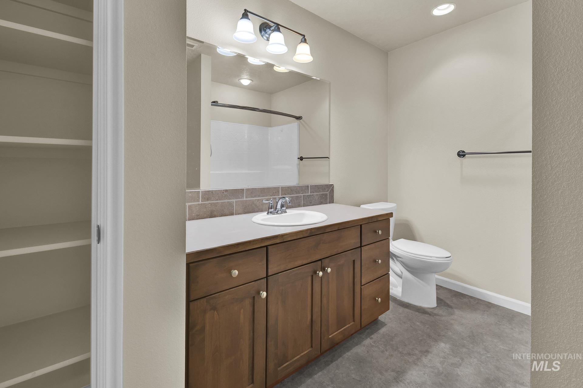 2870 N Cloverdale, Boise, Idaho 83713, 2 Bedrooms, 2 Bathrooms, Residential For Sale, Price $442,900, 98967110