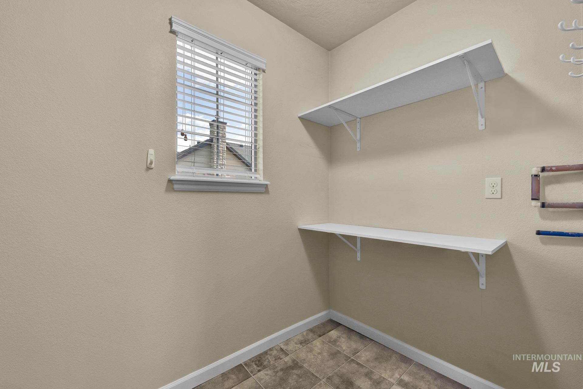 2870 N Cloverdale, Boise, Idaho 83713, 2 Bedrooms, 2 Bathrooms, Residential For Sale, Price $442,900, 98967110