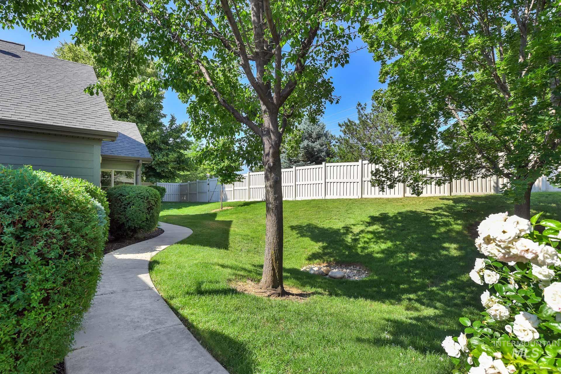 2870 N Cloverdale, Boise, Idaho 83713, 2 Bedrooms, 2 Bathrooms, Residential For Sale, Price $442,900, 98967110