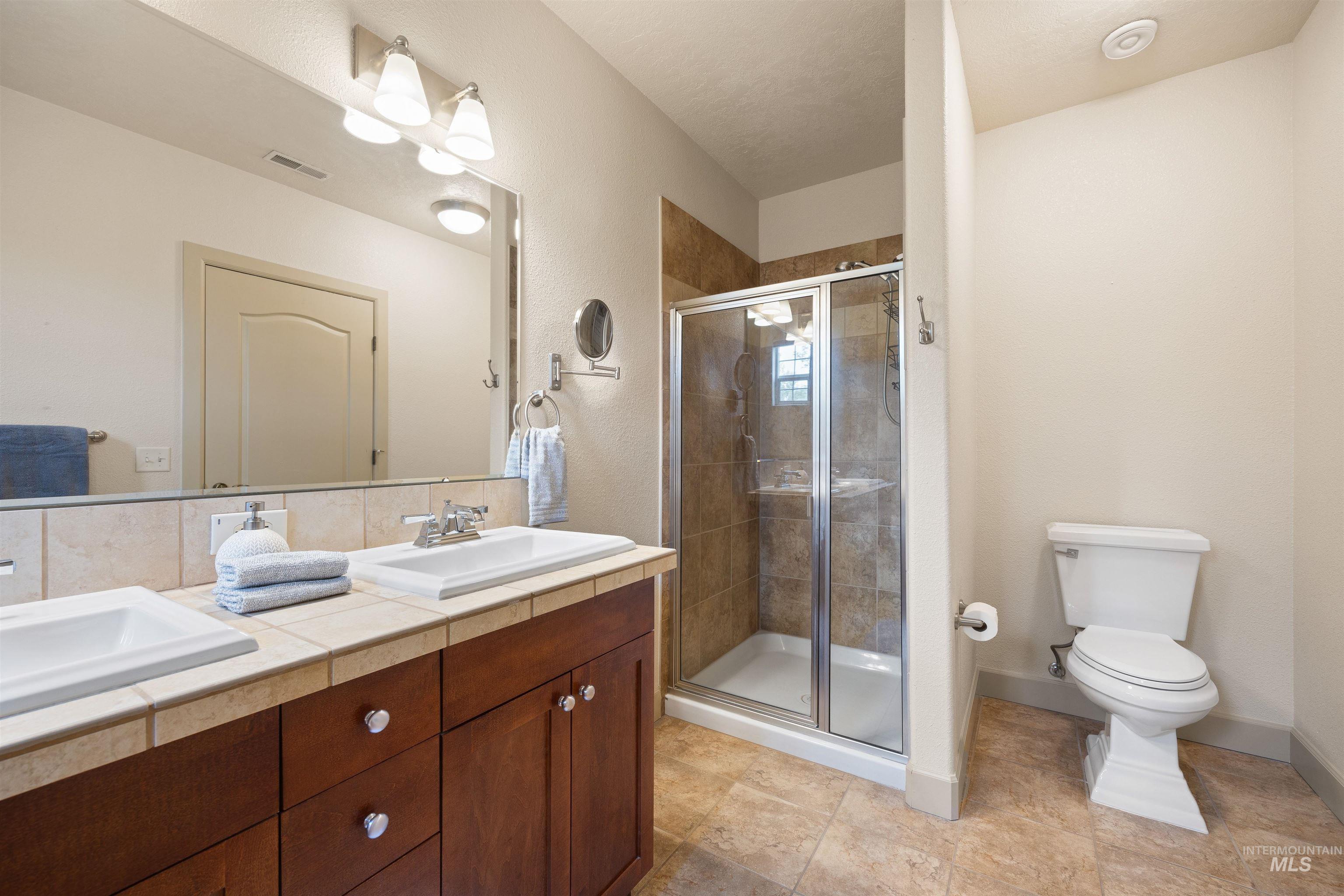 1148 E Winding Creek Dr, Eagle, Idaho 83616, 3 Bedrooms, 2 Bathrooms, Residential For Sale, Price $479,900, 98967113