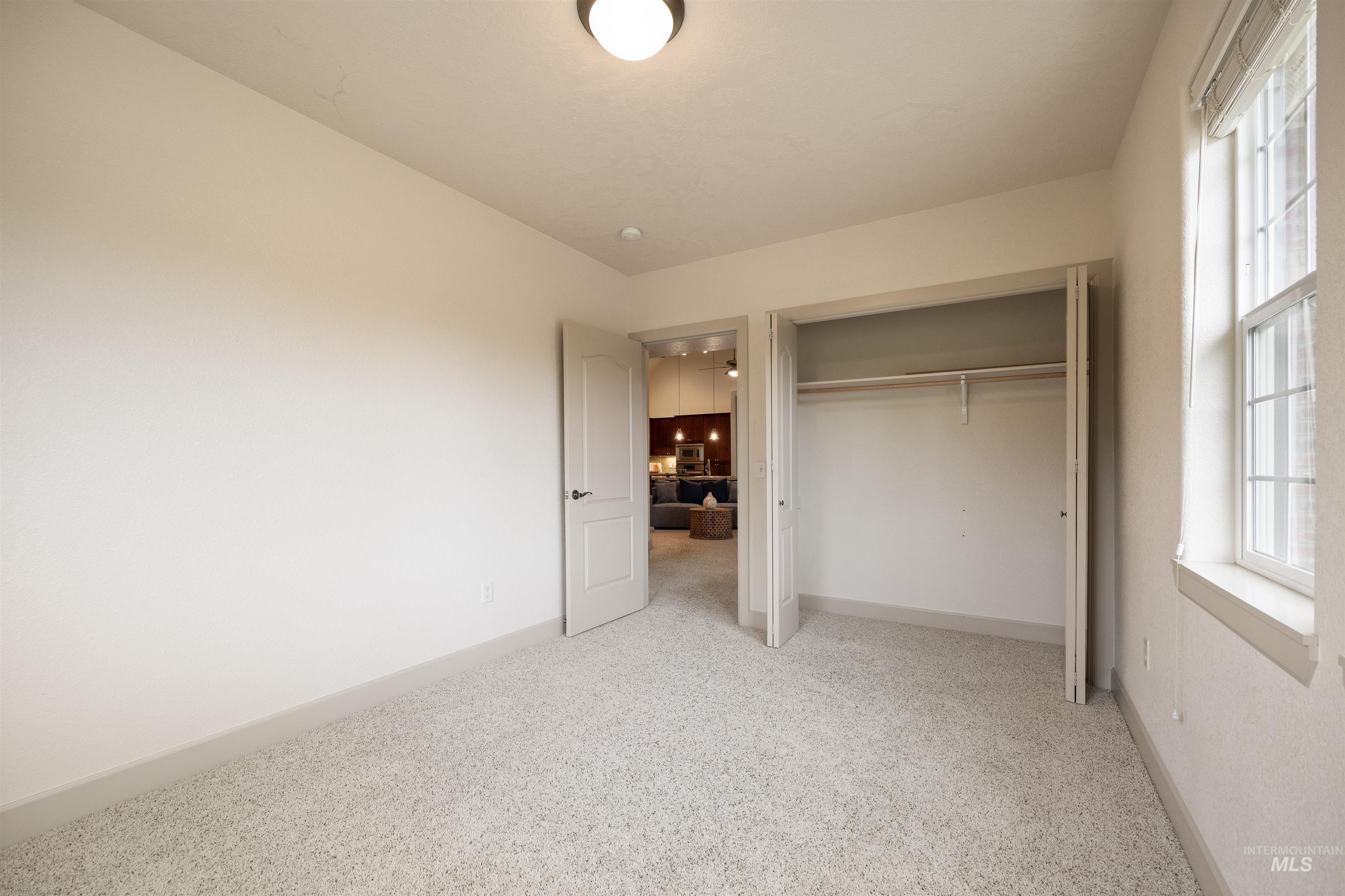 1148 E Winding Creek Dr, Eagle, Idaho 83616, 3 Bedrooms, 2 Bathrooms, Residential For Sale, Price $479,900, 98967113