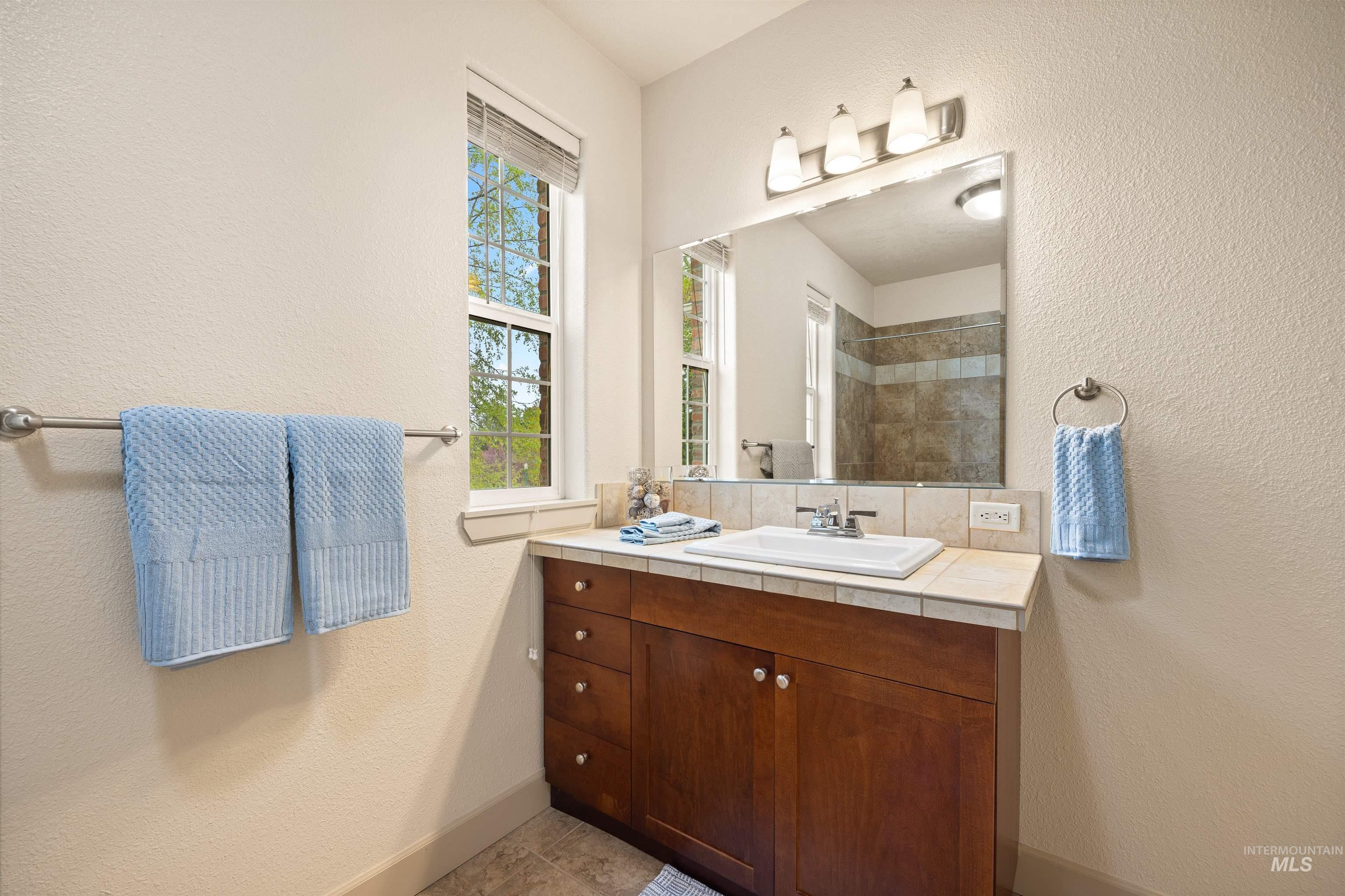 1148 E Winding Creek Dr, Eagle, Idaho 83616, 3 Bedrooms, 2 Bathrooms, Residential For Sale, Price $479,900, 98967113