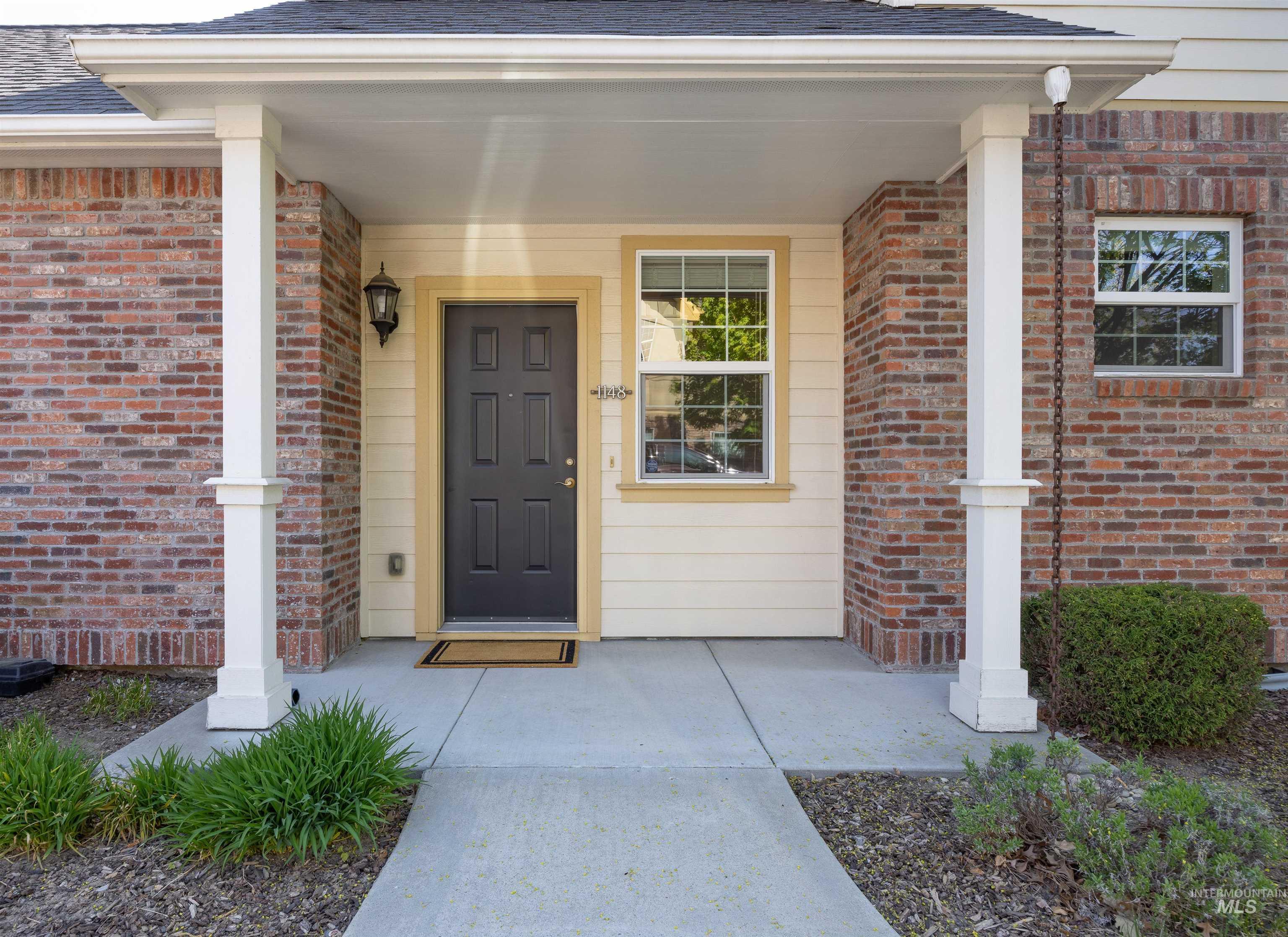 1148 E Winding Creek Dr, Eagle, Idaho 83616, 3 Bedrooms, 2 Bathrooms, Residential For Sale, Price $479,900, 98967113