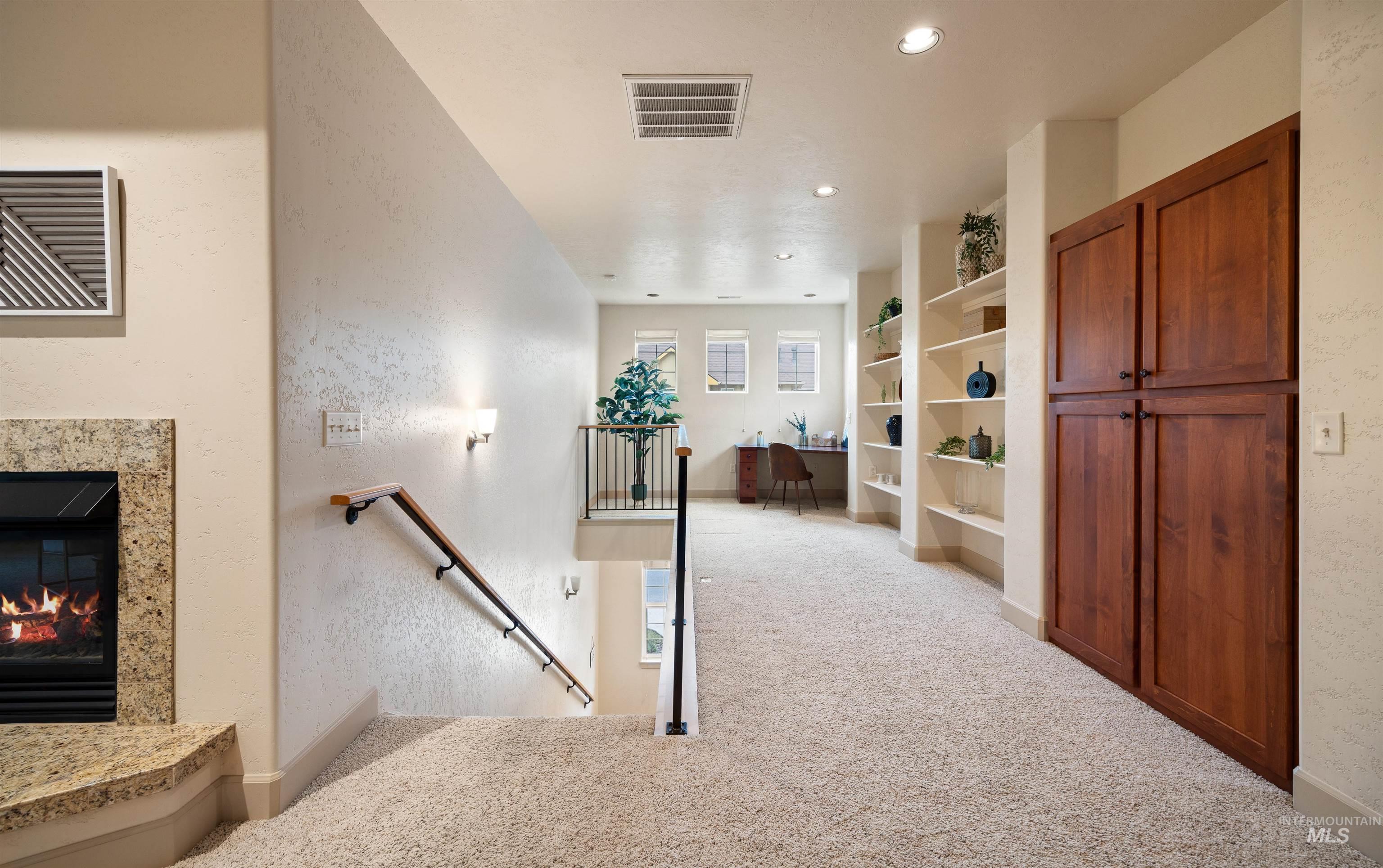 1148 E Winding Creek Dr, Eagle, Idaho 83616, 3 Bedrooms, 2 Bathrooms, Residential For Sale, Price $479,900, 98967113