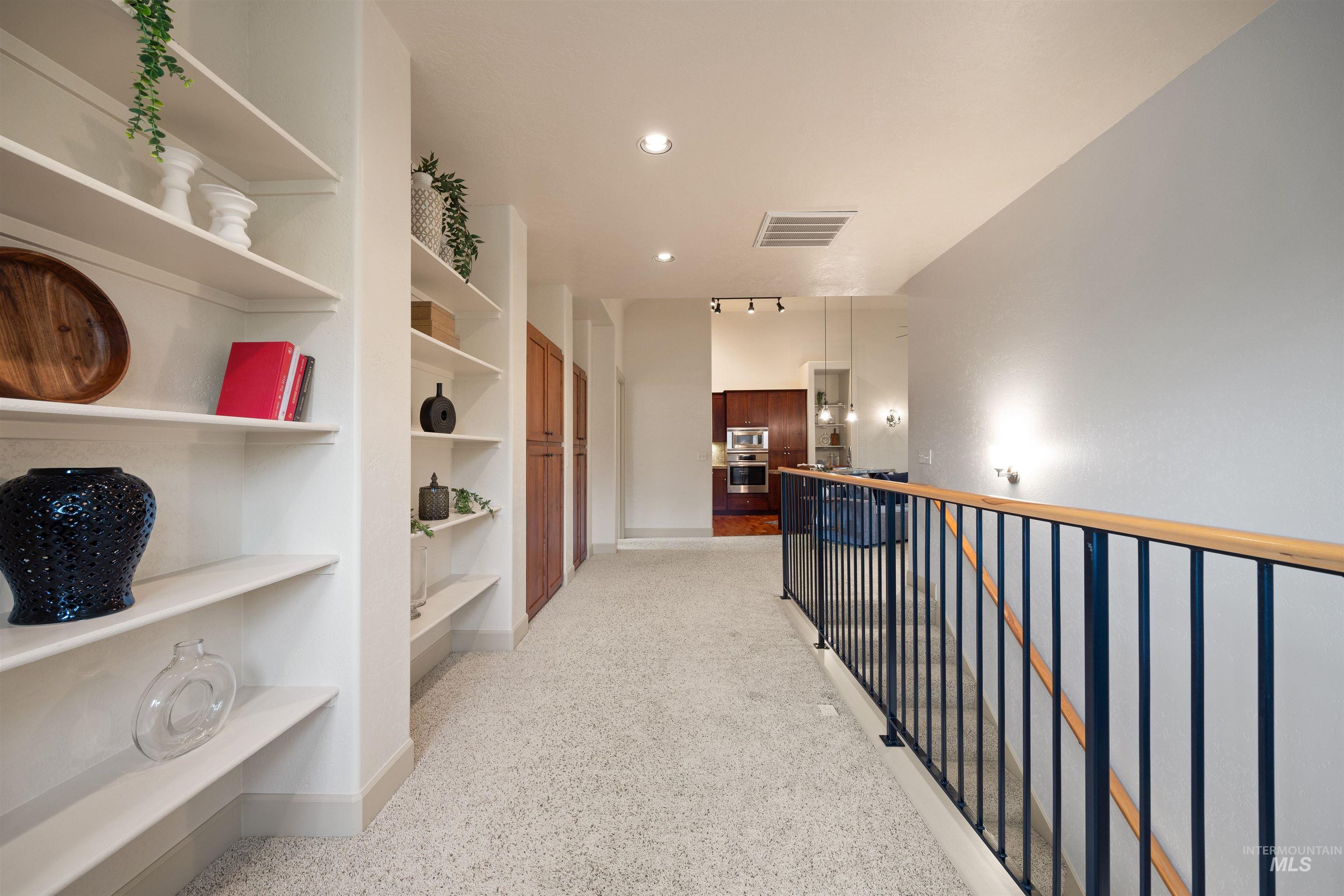 1148 E Winding Creek Dr, Eagle, Idaho 83616, 3 Bedrooms, 2 Bathrooms, Residential For Sale, Price $479,900, 98967113