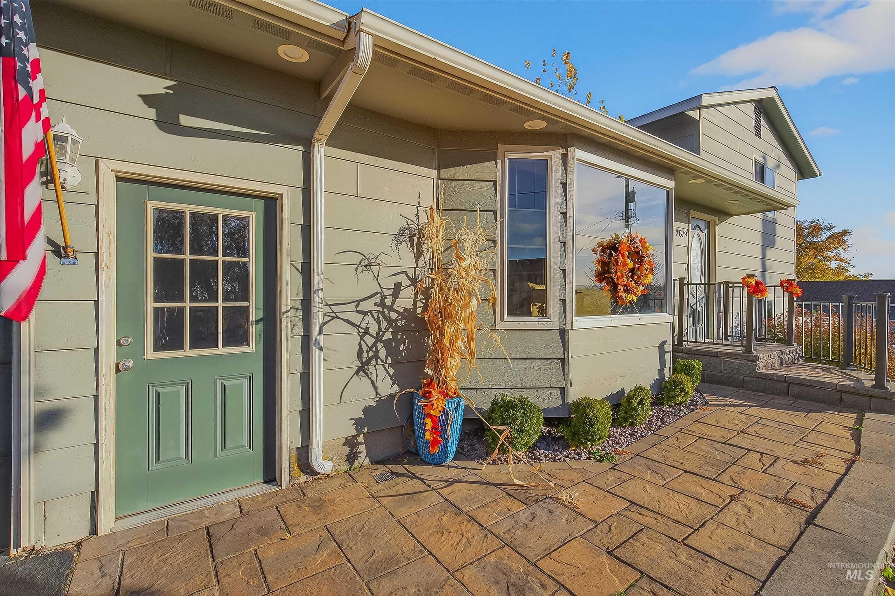 3829 15th St, Lewiston, Idaho 83501, 3 Bedrooms, 2 Bathrooms, Residential For Sale, Price $480,000, 98967118