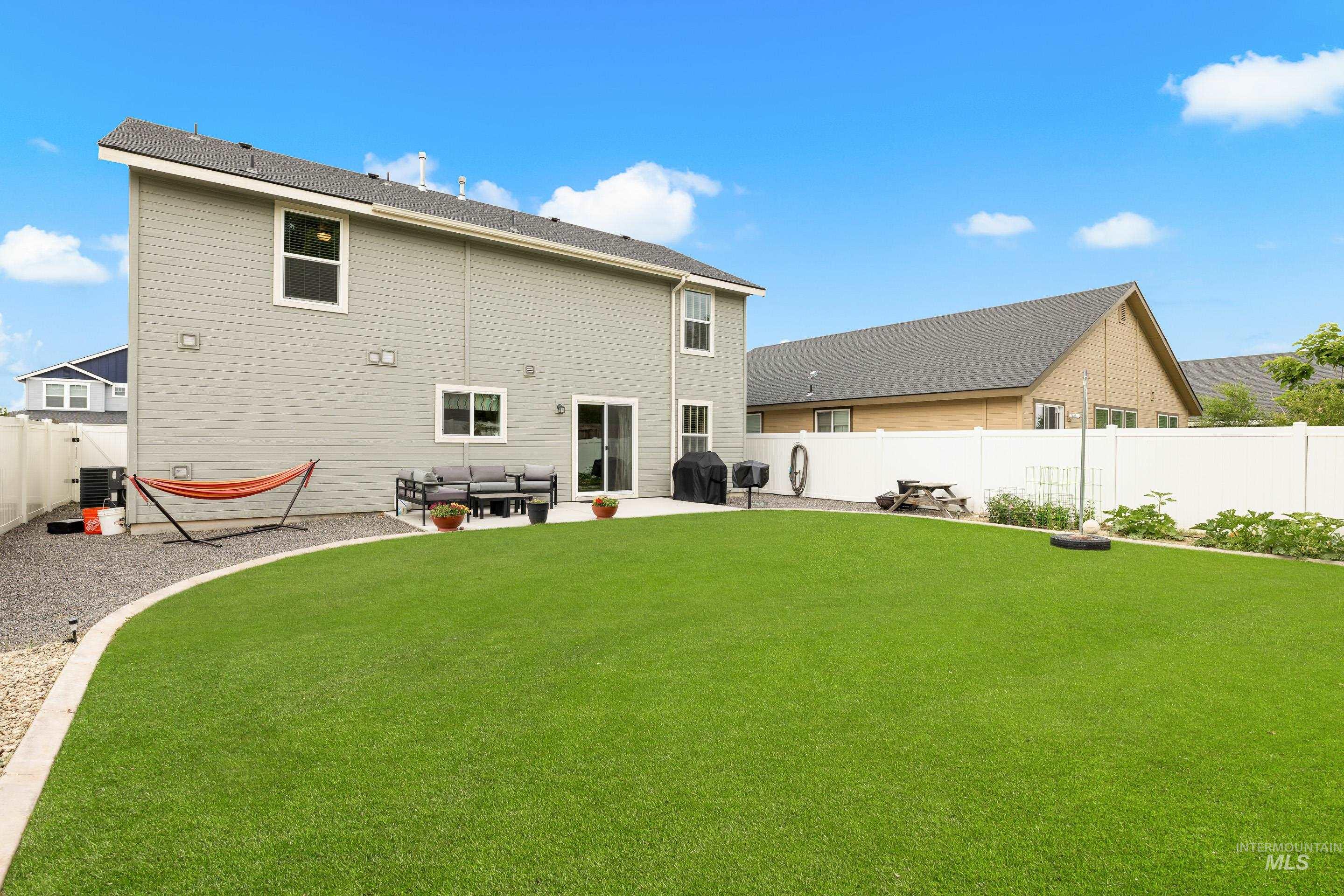 3714 E Holly Ridge Dr, Nampa, Idaho 83686, 3 Bedrooms, 2.5 Bathrooms, Residential For Sale, Price $405,000, 98967120