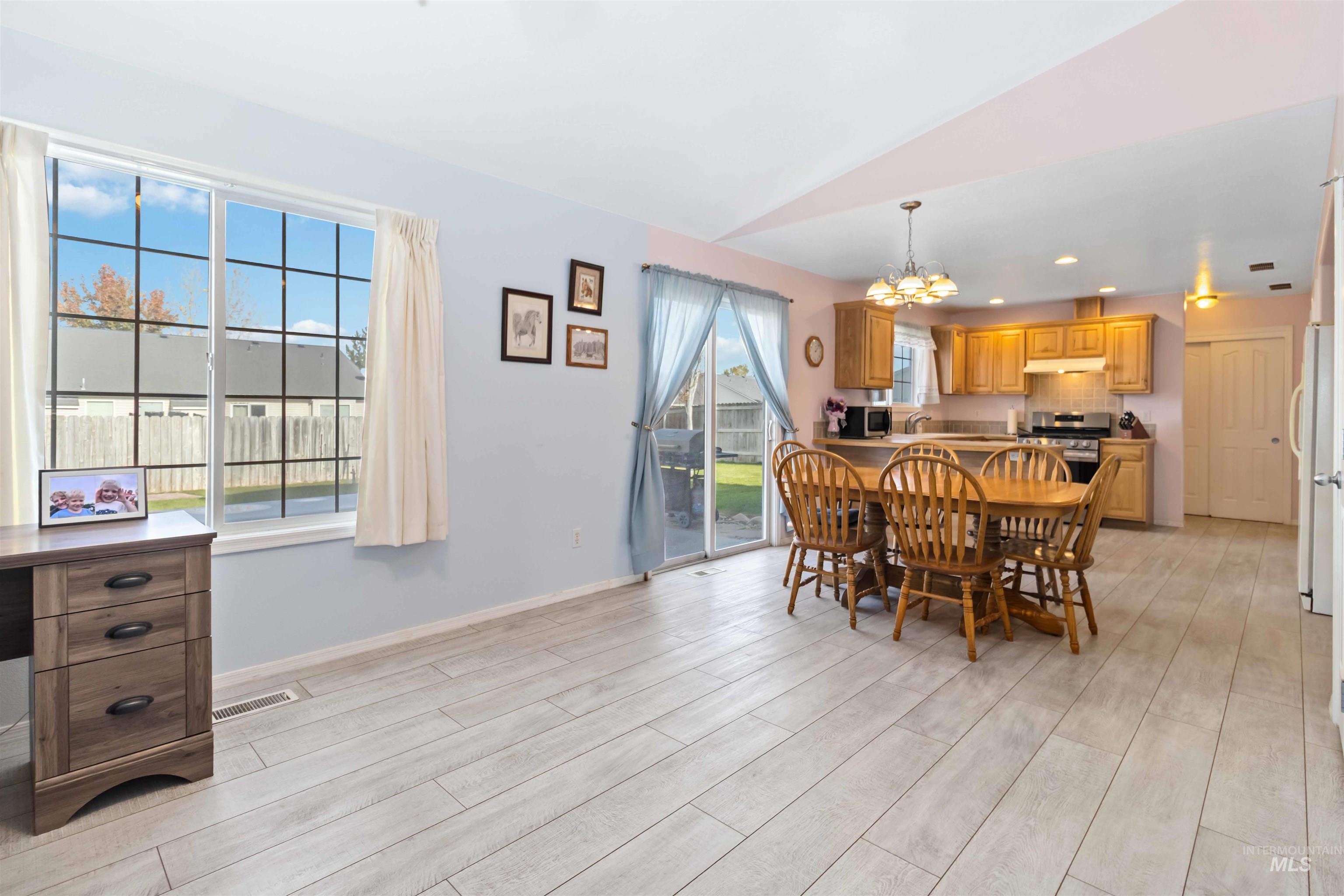 11720 W Trinity Ave., Nampa, Idaho 83651, 3 Bedrooms, 2.5 Bathrooms, Residential For Sale, Price $415,000, 98967144