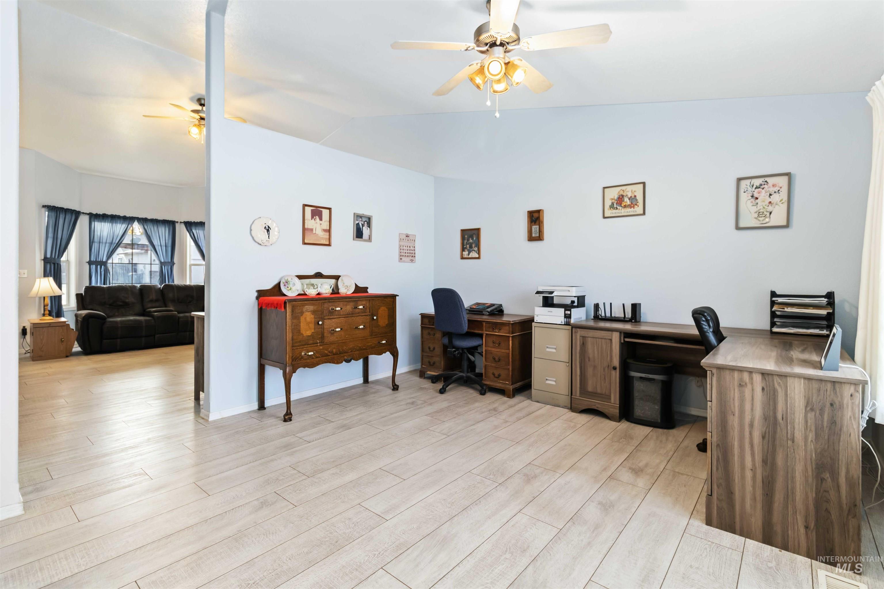 11720 W Trinity Ave., Nampa, Idaho 83651, 3 Bedrooms, 2.5 Bathrooms, Residential For Sale, Price $415,000, 98967144