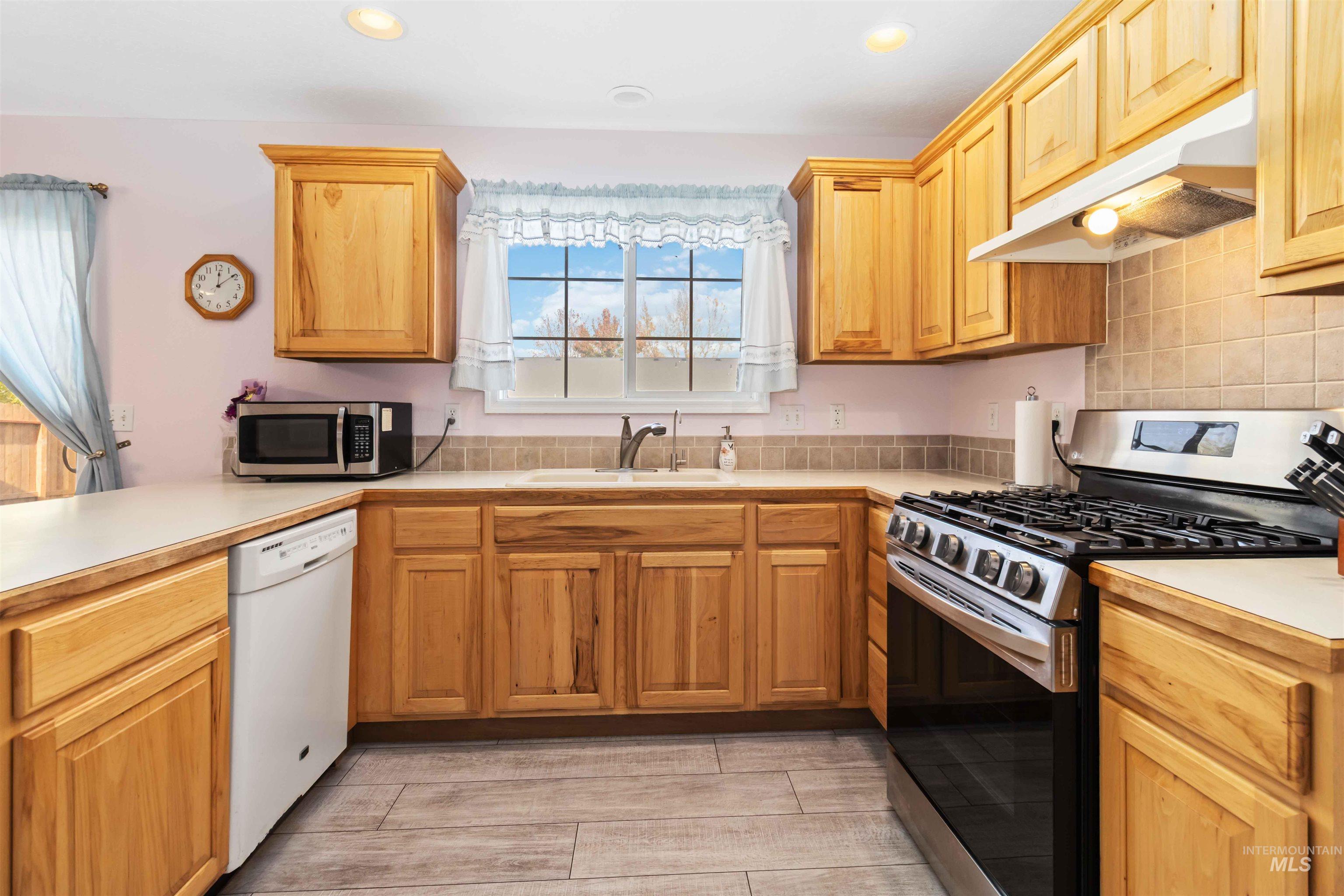 11720 W Trinity Ave., Nampa, Idaho 83651, 3 Bedrooms, 2.5 Bathrooms, Residential For Sale, Price $415,000, 98967144