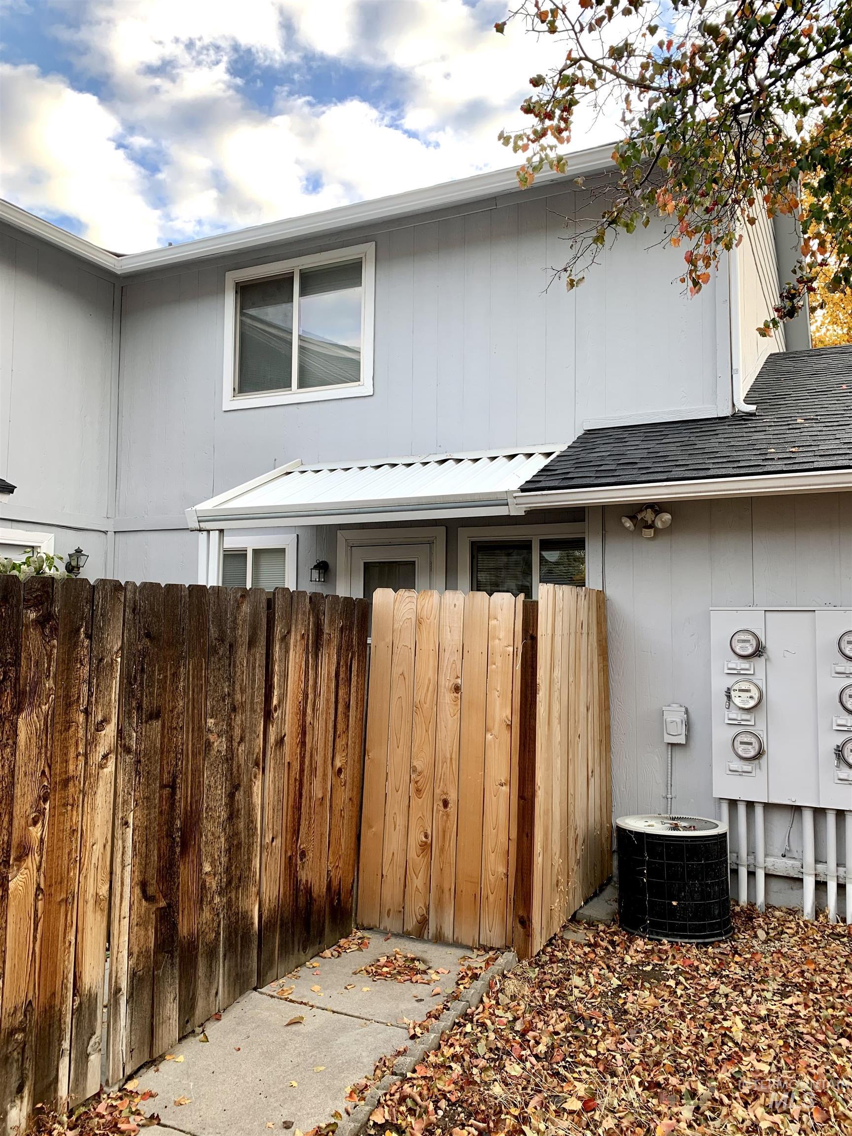 851 N Benjamin Ln., Boise, Idaho 83704, 2 Bedrooms, 1 Bathroom, Residential For Sale, Price $279,900, 98967163