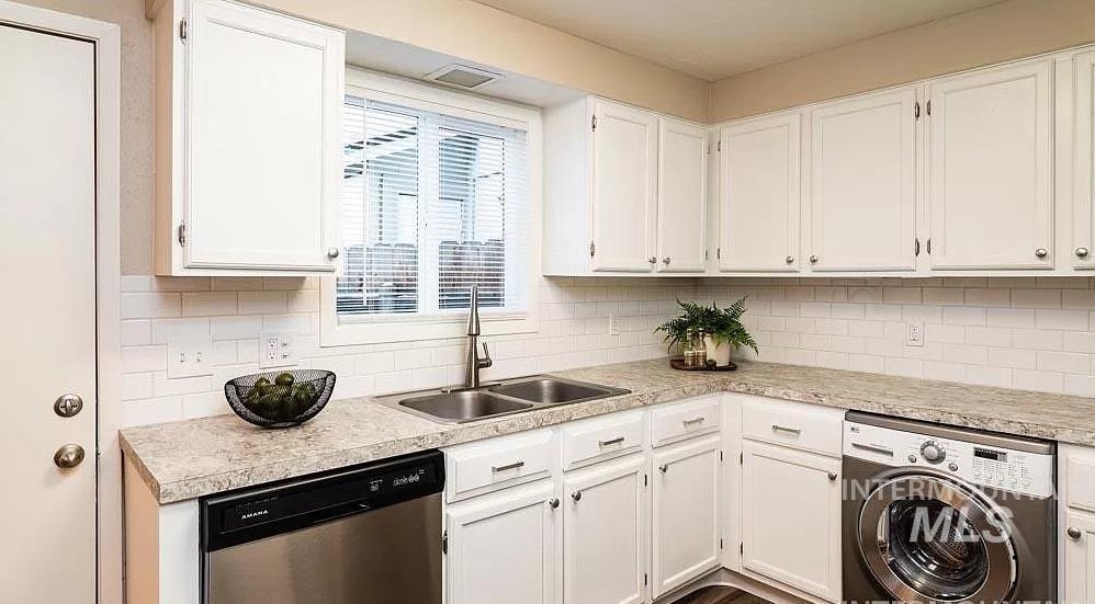 851 N Benjamin Ln., Boise, Idaho 83704, 2 Bedrooms, 1 Bathroom, Residential For Sale, Price $279,900, 98967163