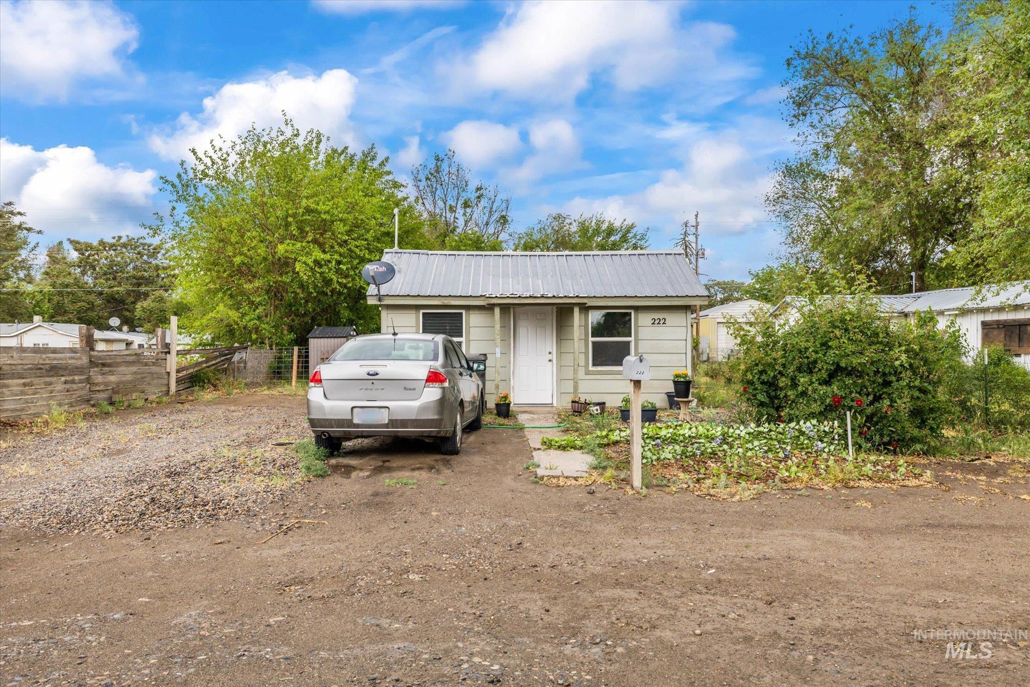 218 & 222 E Owyhee Ave, Homedale, Idaho 83628, 1 Bedroom, 1 Bathroom, Residential For Sale, Price $250,000, 98967184