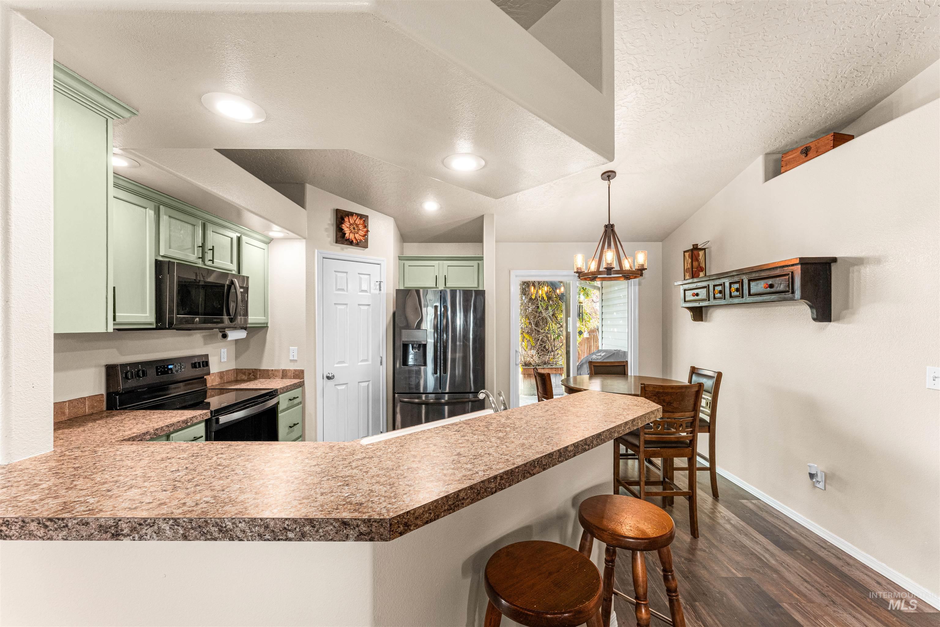 5418 Landsdown Avenue, Caldwell, Idaho 83607, 4 Bedrooms, 2 Bathrooms, Residential For Sale, Price $354,900, 98967186