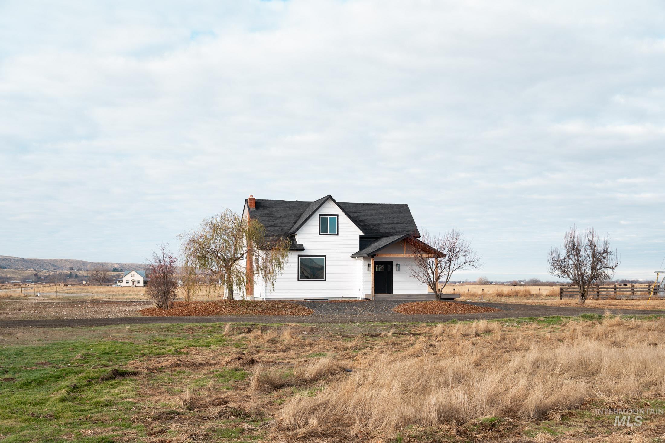 3020 W Sales Yard Rd, Emmett, Idaho 83617, 4 Bedrooms, 3.5 Bathrooms, Residential For Sale, Price $880,000, 98967189