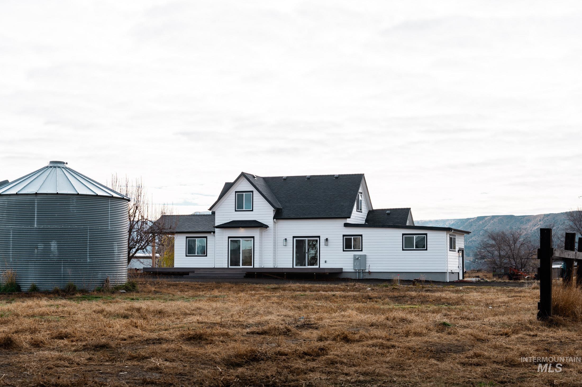 3020 W Sales Yard Rd, Emmett, Idaho 83617, 4 Bedrooms, 3.5 Bathrooms, Residential For Sale, Price $880,000, 98967189