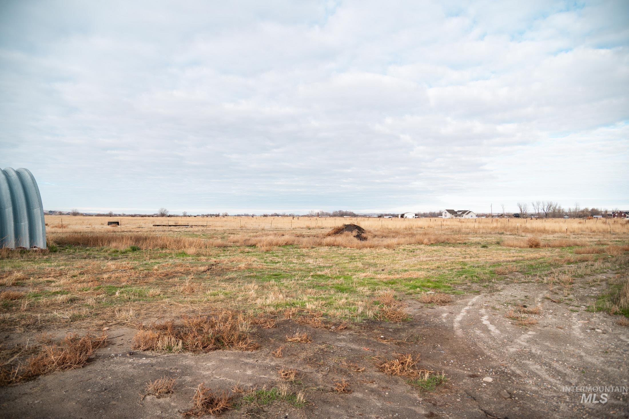 3020 W Sales Yard Rd, Emmett, Idaho 83617, 4 Bedrooms, 3.5 Bathrooms, Residential For Sale, Price $880,000, 98967189