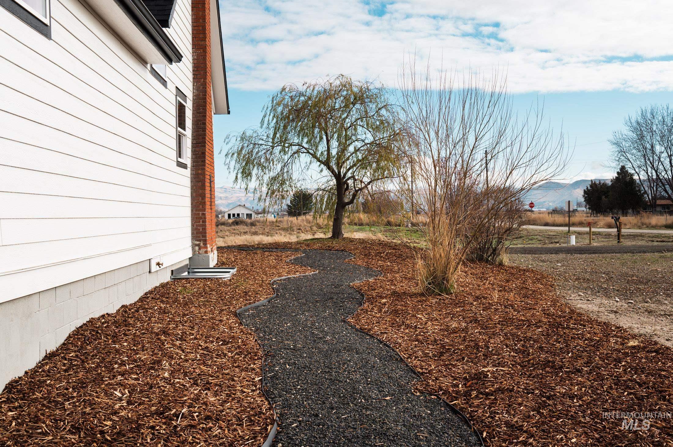 3020 W Sales Yard Rd, Emmett, Idaho 83617, 4 Bedrooms, 3.5 Bathrooms, Residential For Sale, Price $880,000, 98967189