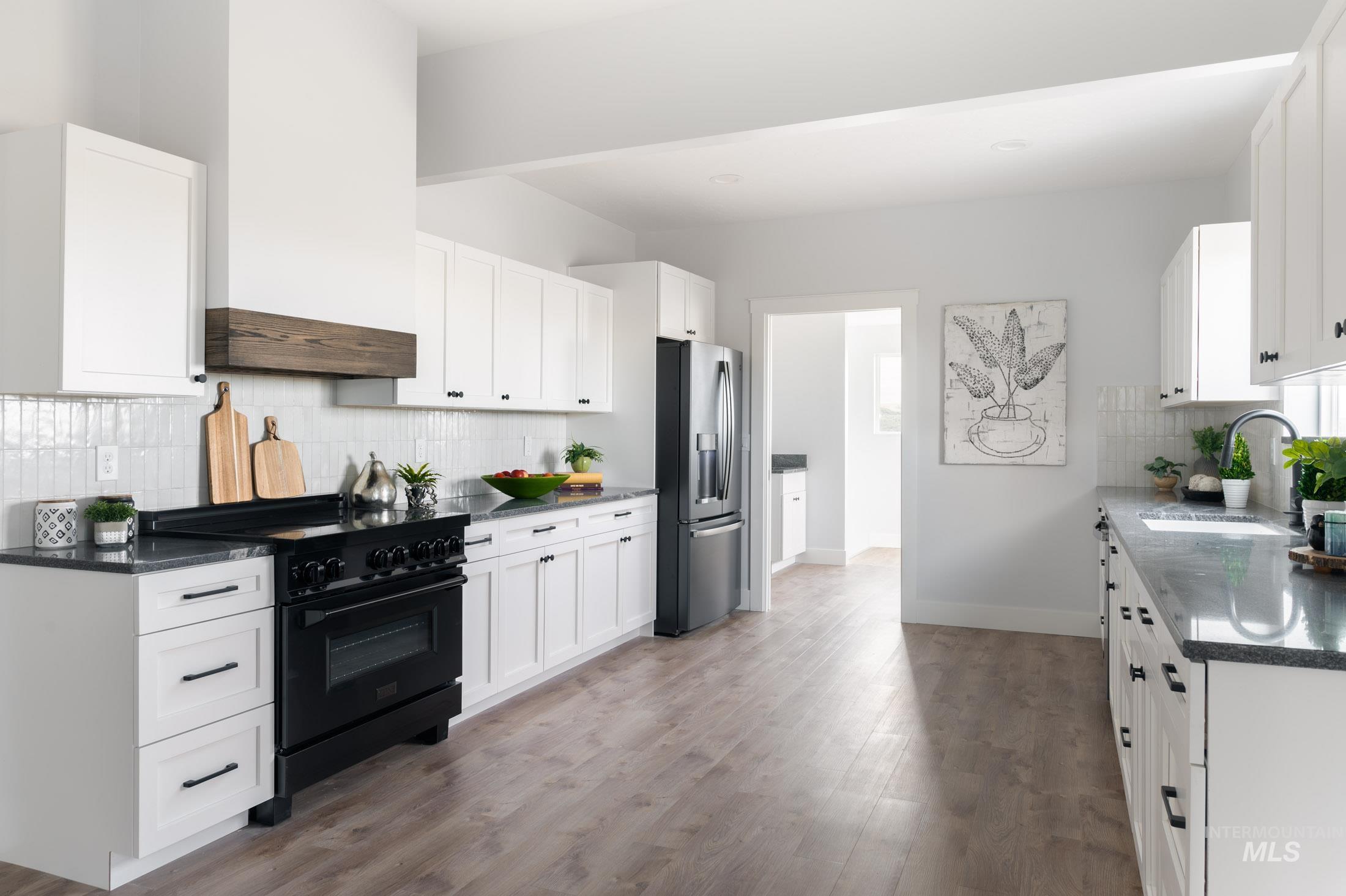 3020 W Sales Yard Rd, Emmett, Idaho 83617, 4 Bedrooms, 3.5 Bathrooms, Residential For Sale, Price $880,000, 98967189