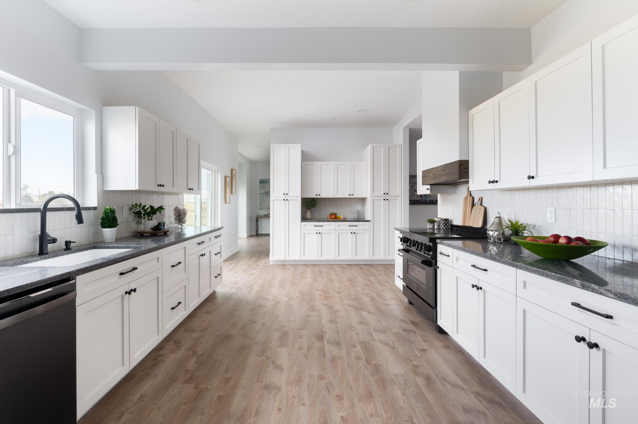 3020 W Sales Yard Rd, Emmett, Idaho 83617, 4 Bedrooms, 3.5 Bathrooms, Residential For Sale, Price $880,000, 98967189