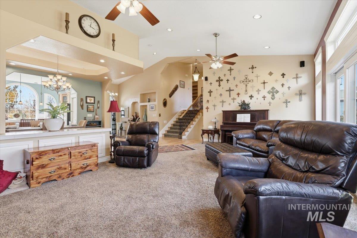 2676 S Velvet Falls Way, Meridian, Idaho 83642, 5 Bedrooms, 3 Bathrooms, Residential For Sale, Price $780,000, 98967195